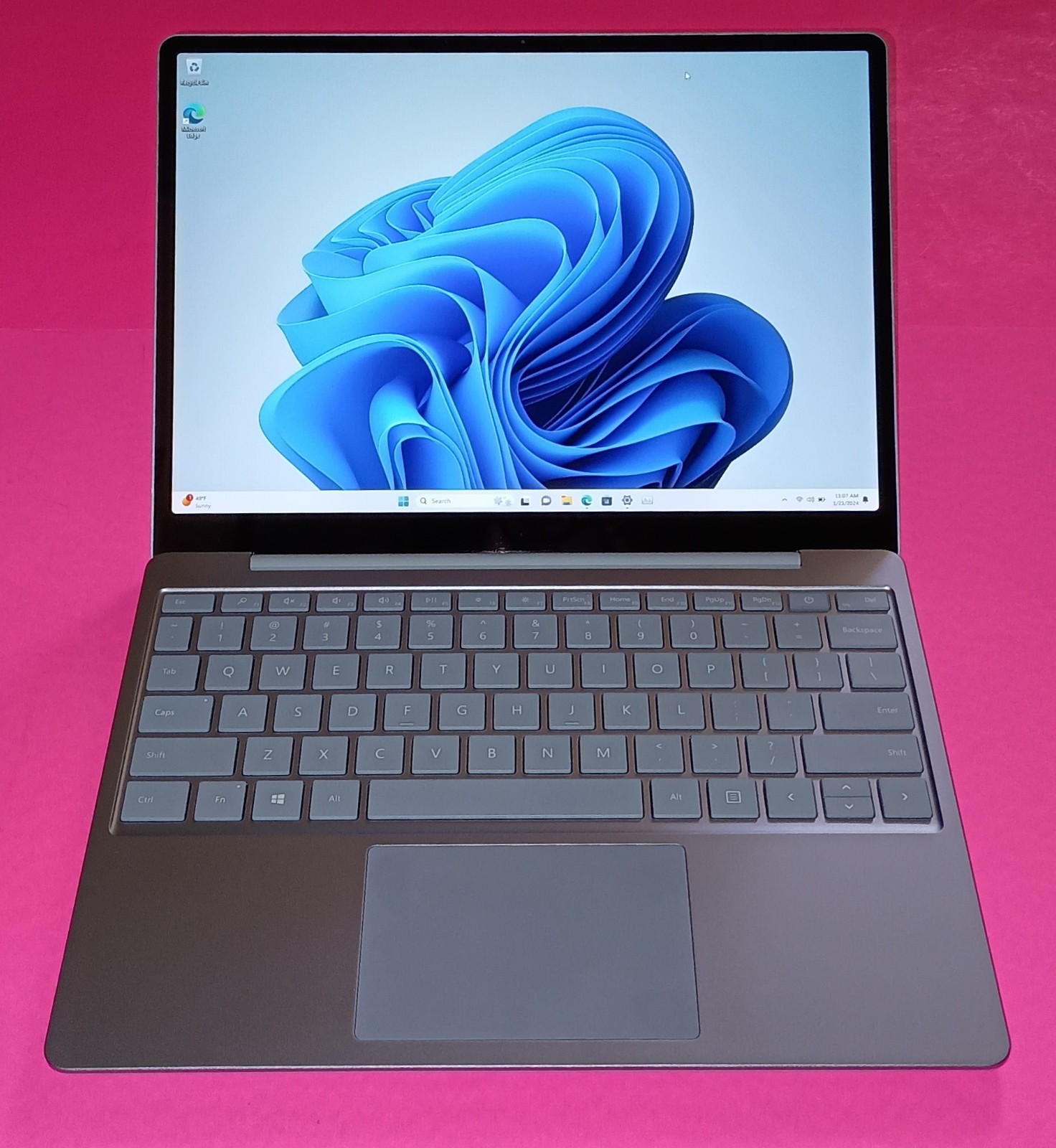 Microsoft Surface Laptop Go 12.4″ Touch Intel i5-1035G1 4GB 256GB SSD Win 11 Pro