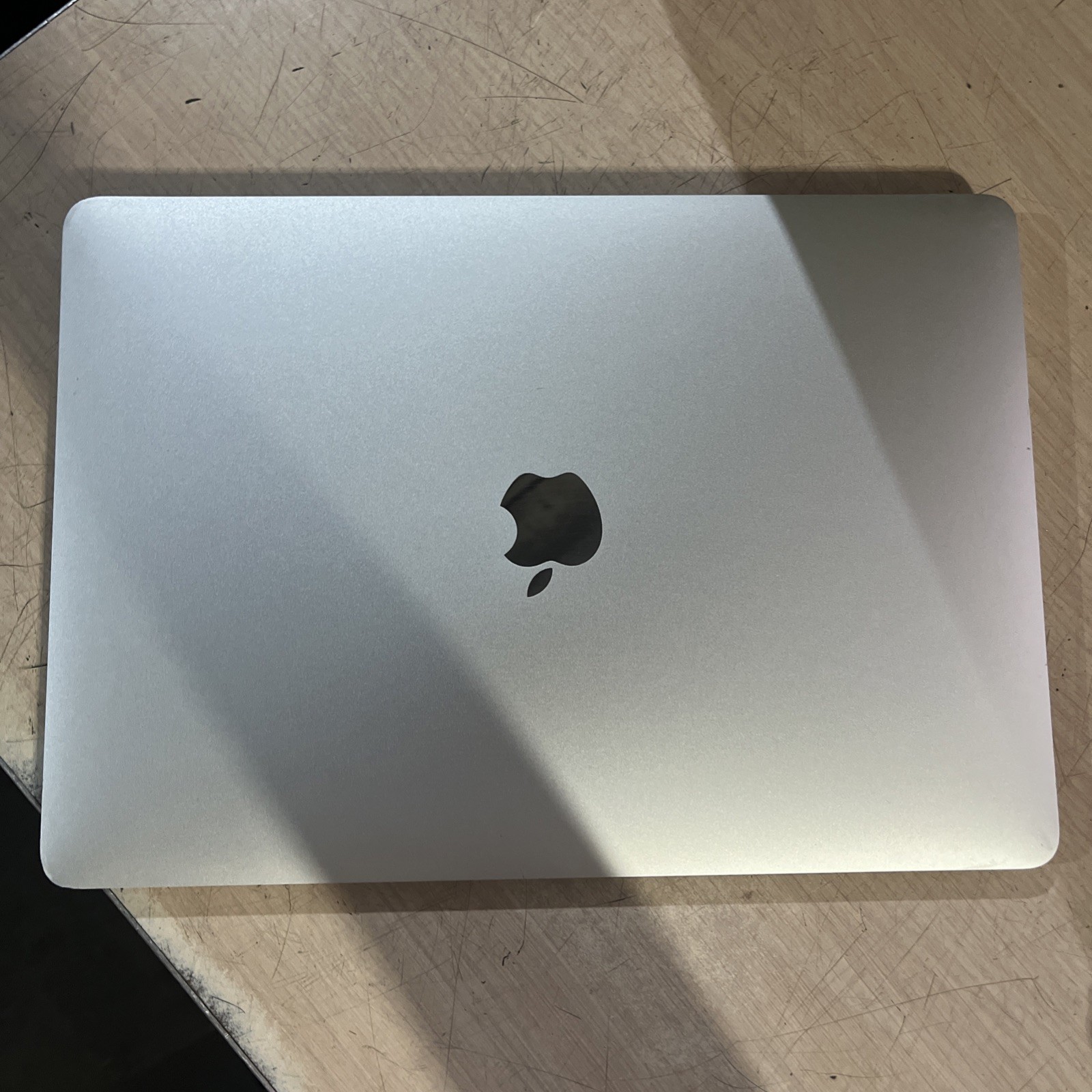 APPLE MACBOOK AIR 13″ SCISSOR, 2020 CORE I3-1000NG4 1.1GHZ 8GB RAM 256SSD