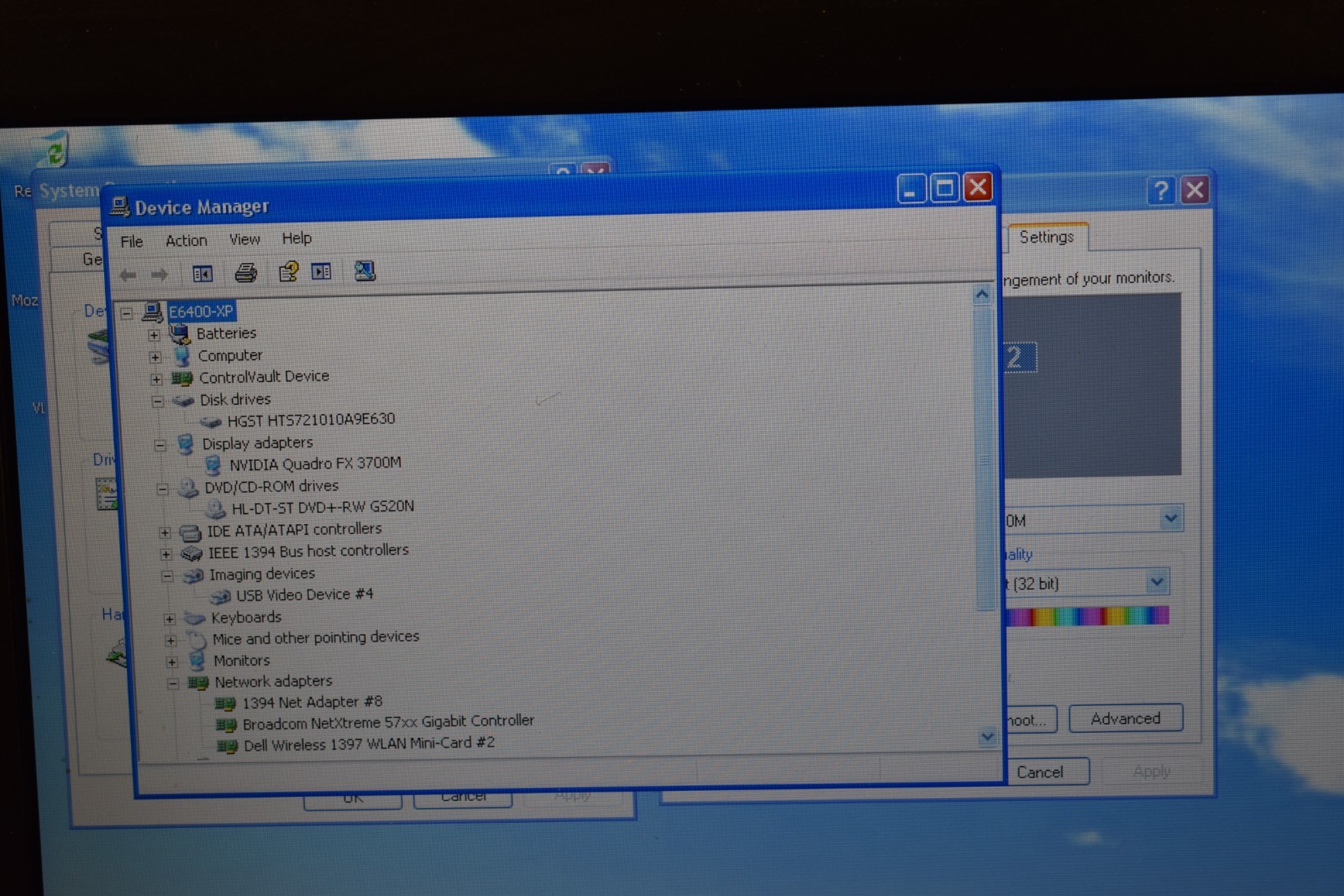 Dell Precision M6400 17″ Windows XP Quad Q9300 1TB NVidia 3700M 1920×1200 WUXGA