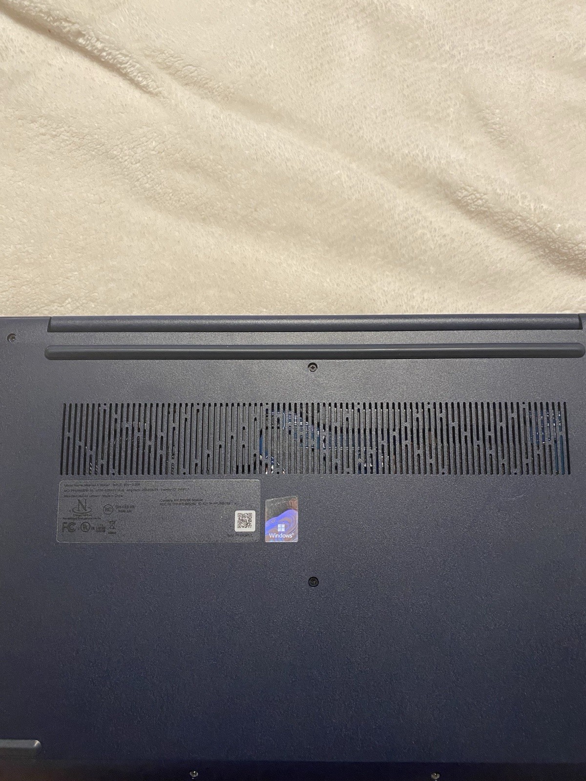Lenovo IdeaPad 3 15IAU7 15.6in i5 8GB 256GB SSD Win11 2023 Blue