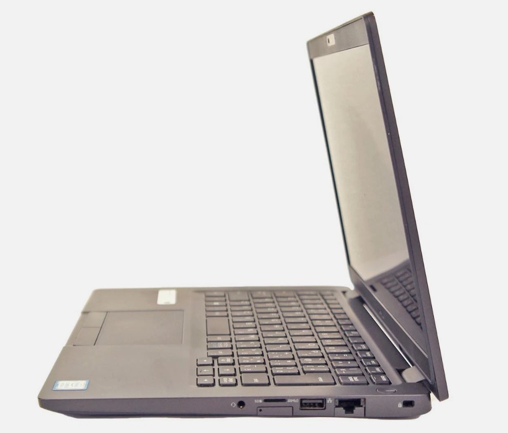 Dell Latitude 5300 13.3″ Intel Core i5 8th Gen 16GB 256GB Fair