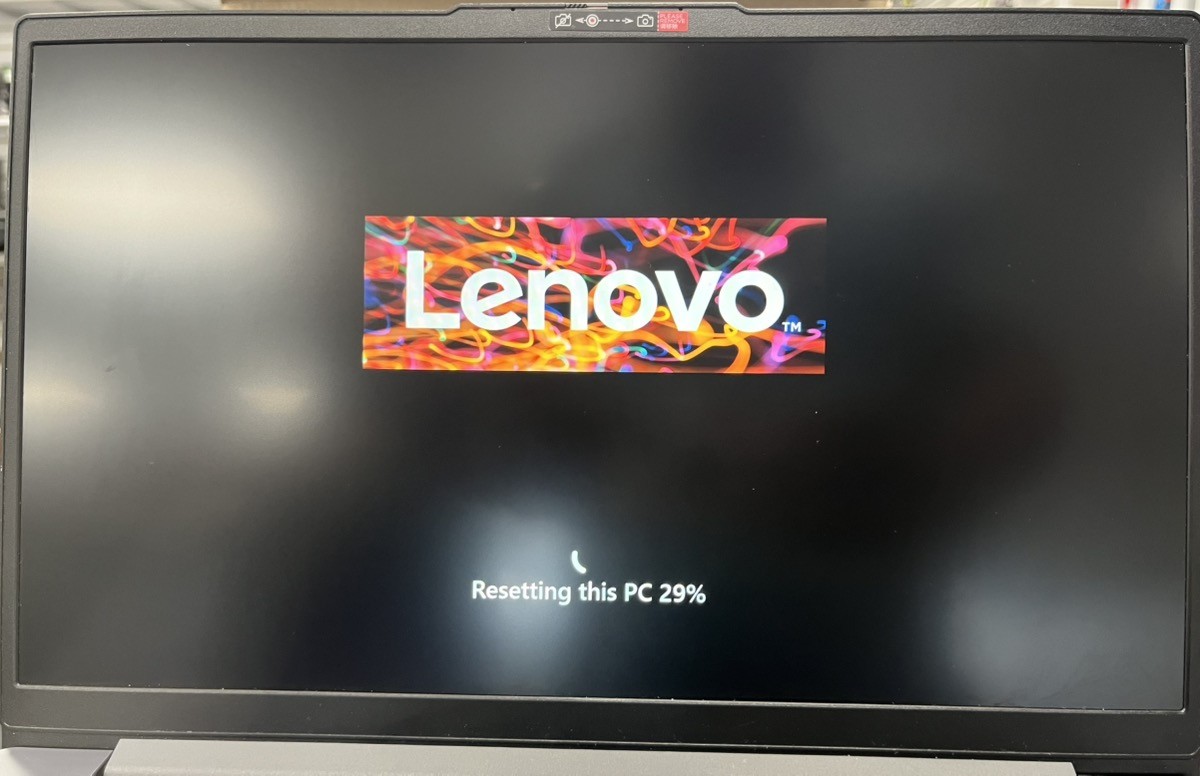 Lenovo IdeaPad Slim 3 15IRU8 (PD4057837)