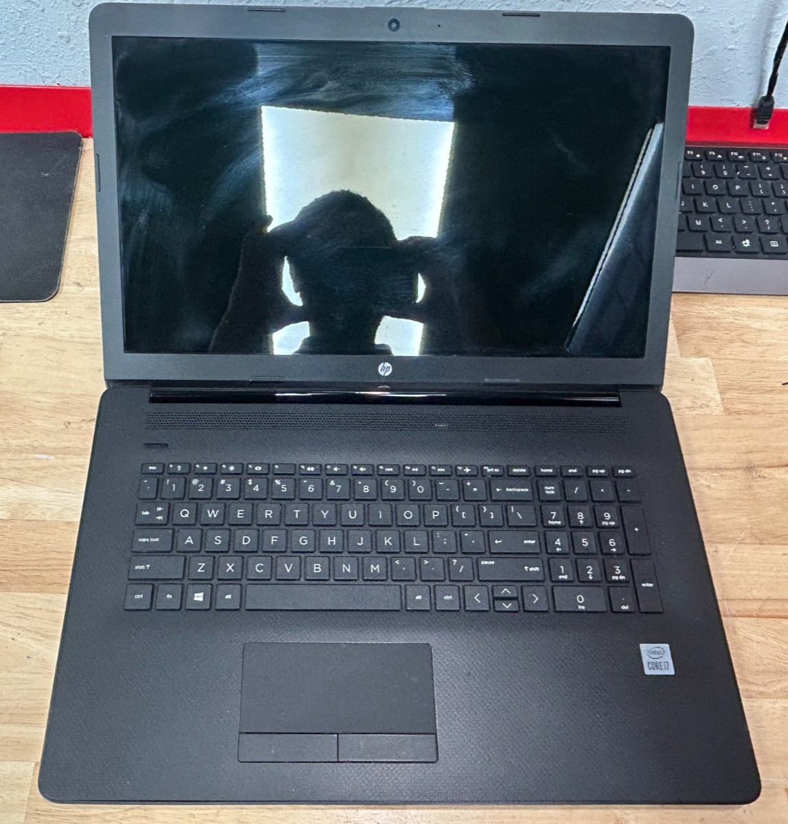 HP 17t-by300 i7-1065G7, 1Tb HDD w/ Intel Optane Flash, 8Gb DDR4, Win 11