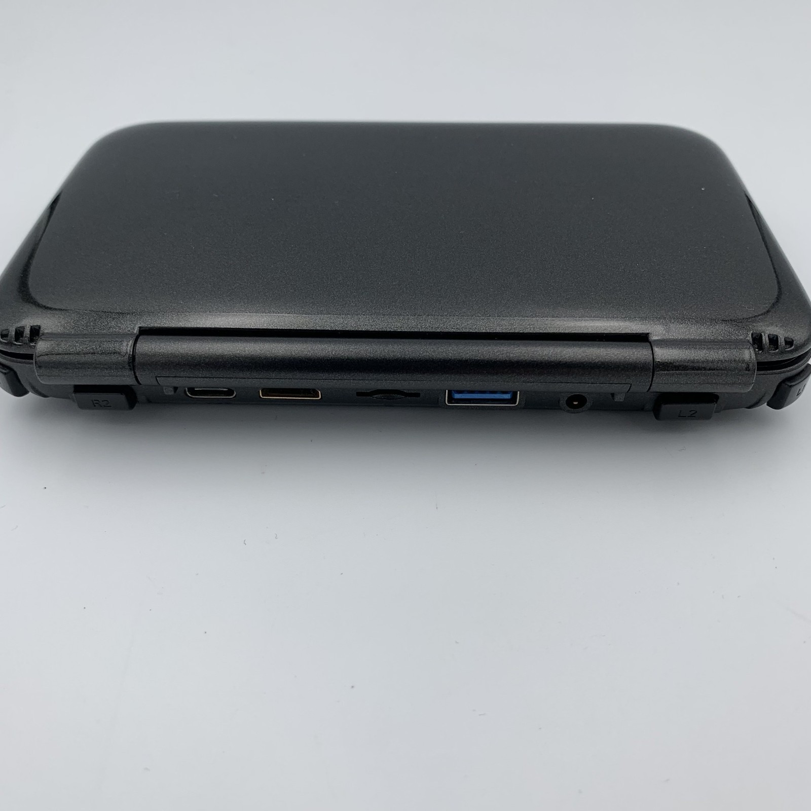 GPD WIN Handheld Gaming PC 4GB 64GB Black Windows 10 Pro Intel x7-8700 Japan