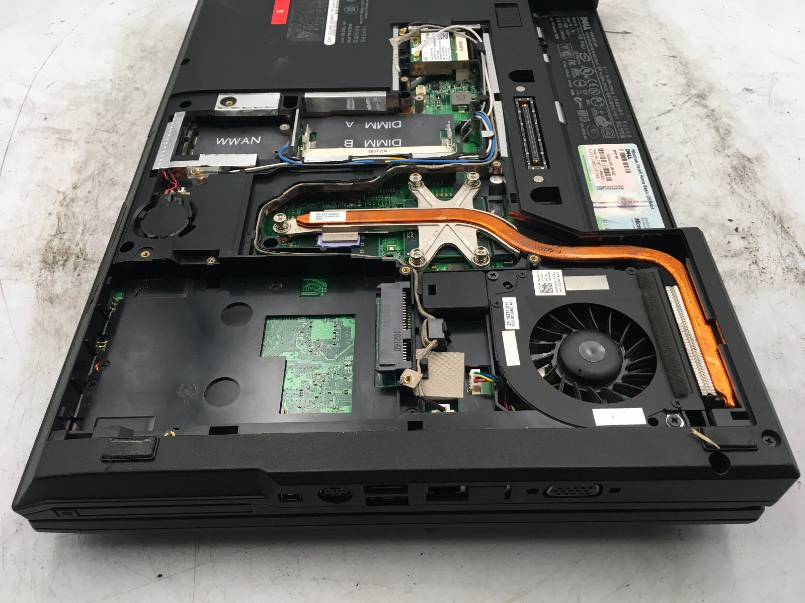 DELL LATITUDE E5400 – BOOTS TO BIOS/LOCKED – INTEL CORE 2 DUO P8700 – NO RAM -BB