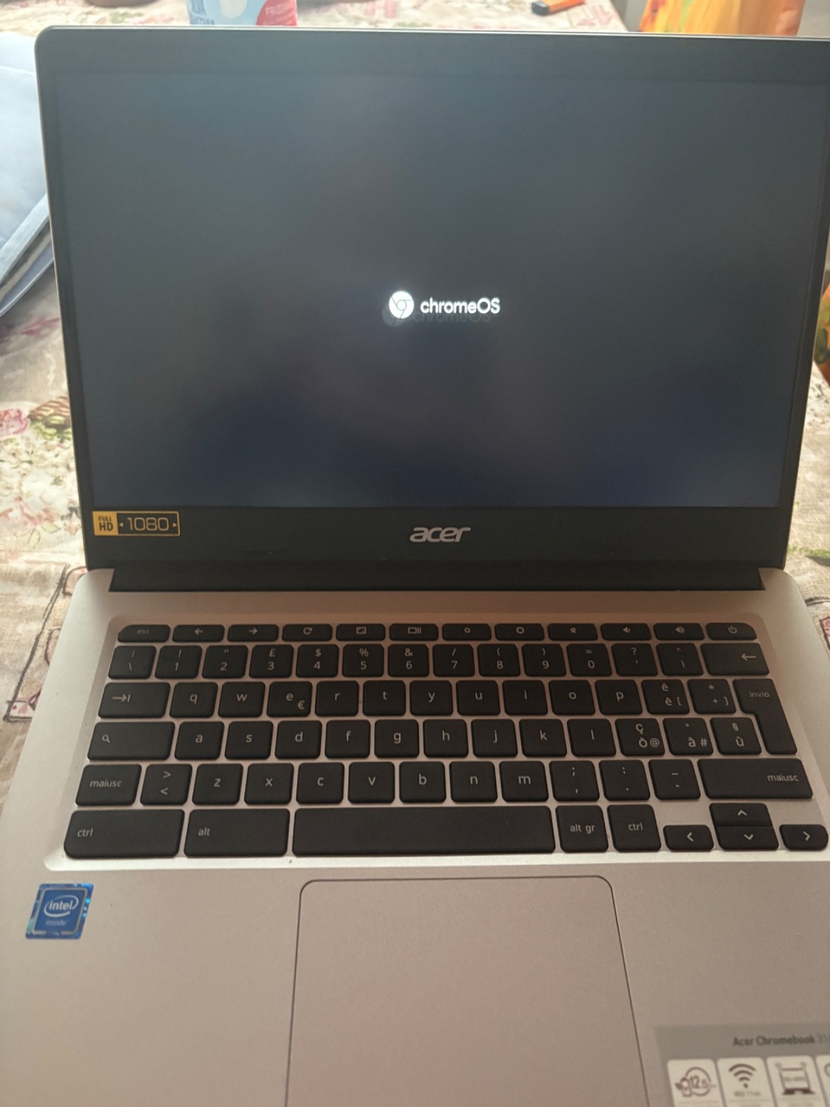 acer chromebook. 314 kept very well, gray color, long battery life