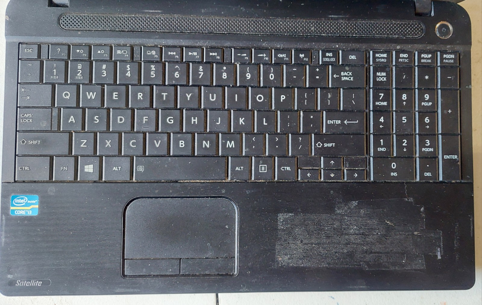Toshiba 15.6″ satellite C55-A5310 laptop parts only Not Working Not Tested