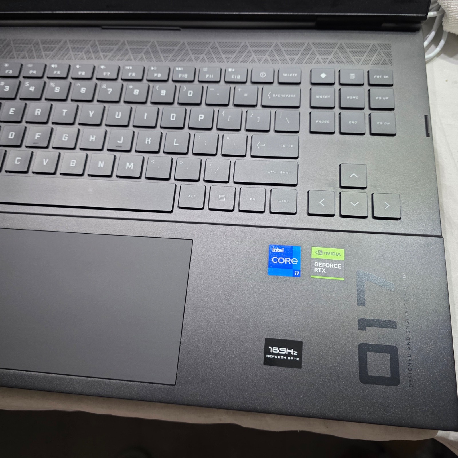 HP Omen 17.3″ 1440P 165Hz i7-13700HX 32GB 2TB SSD RTX 4090 175W 16G DDR6 Fast SH