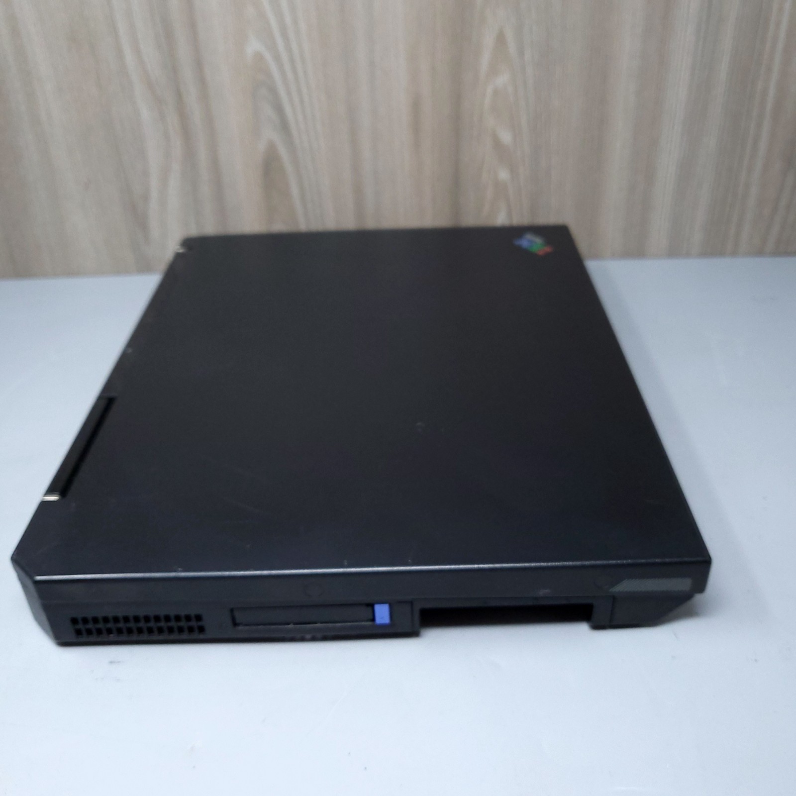 IBM ThinkPad R40 Type 2897 Laptop 512 RAM Pentium M 1.4GHz Win XP Pro Tested