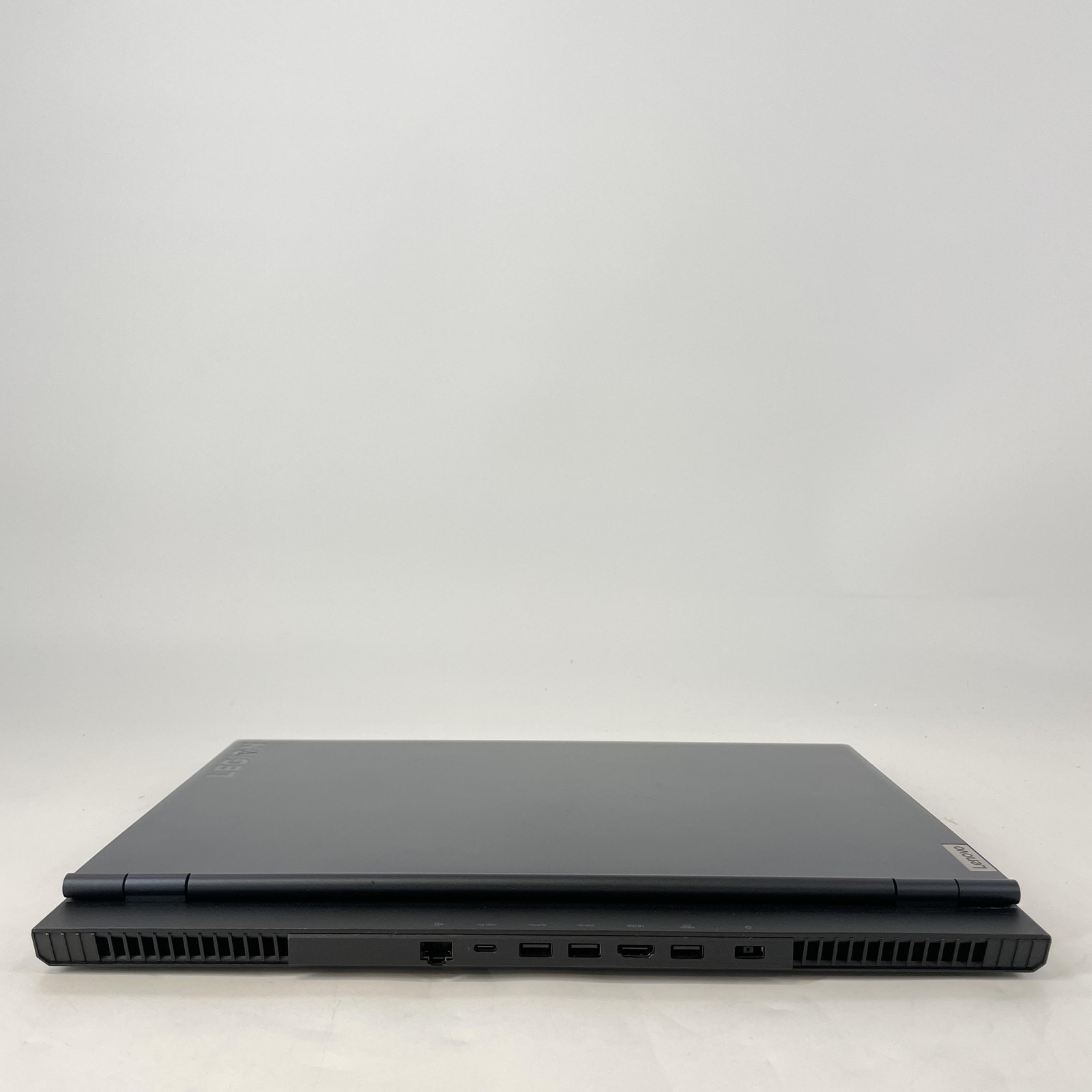 Lenovo Legion 5 17.3 FHD 3.3 GHz Ryzen 5 5600H 8GB 256GB/500GB GTX 1650 Good