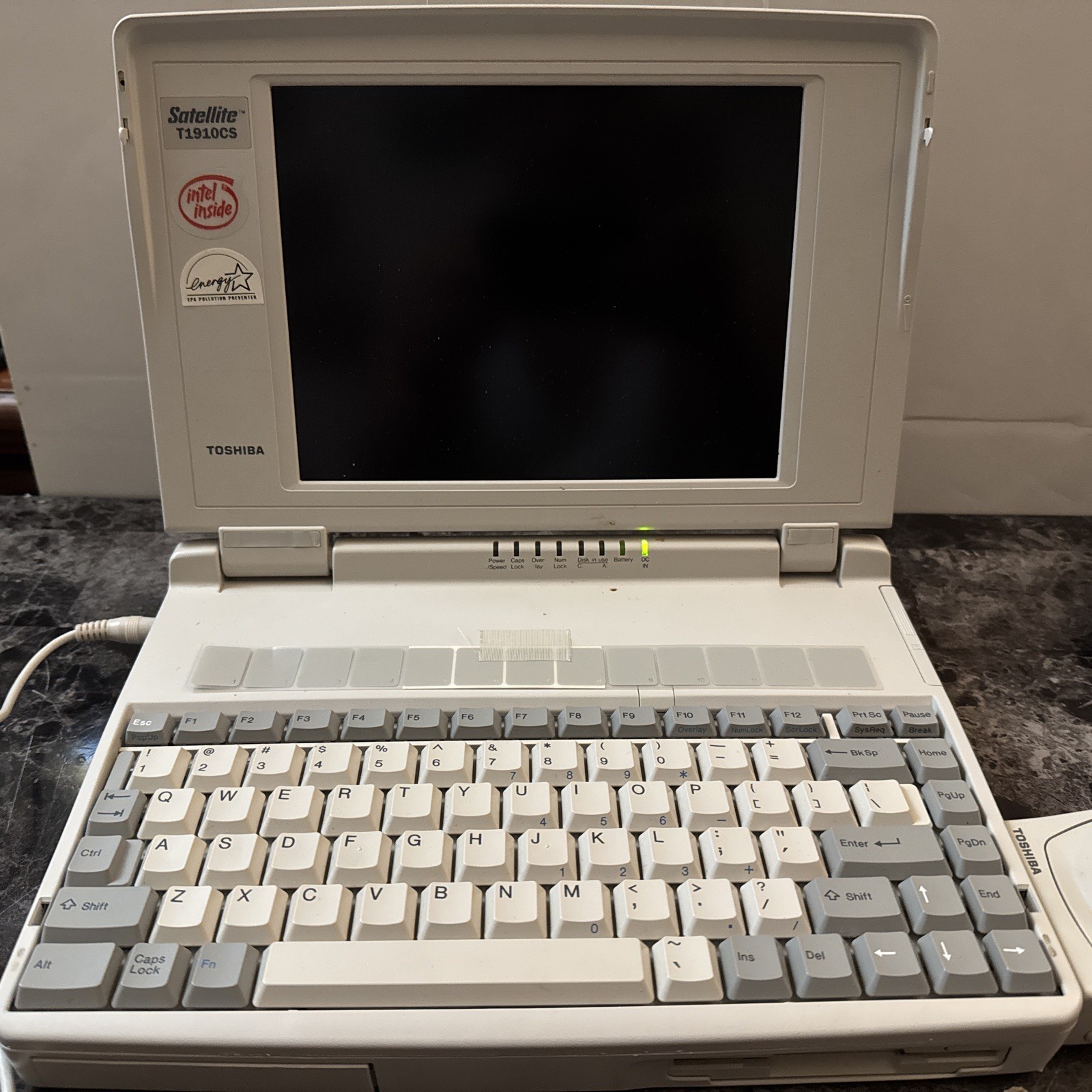 Vintage Toshiba Satellite Laptop – UNTESTED – T1910CS/200 PA1114U V- FOR PARTS