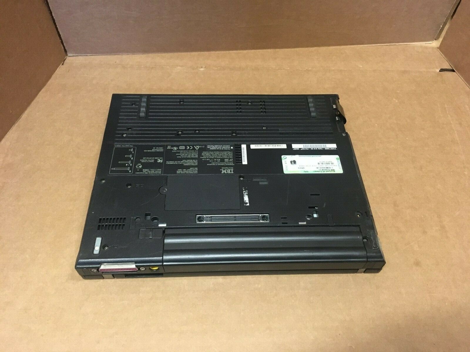 IBM ThinkPad R51 LAPTOP 1.50GHz 760MB, 40GB WINDOWS XP