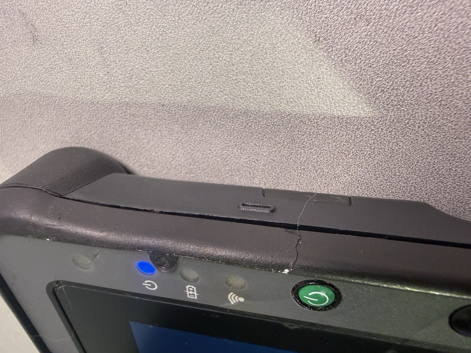 GETAC F110 G3 Rugged Tablet i7-6500U 2.50GHz 256GB SSD 4GB Ram Win10Pro