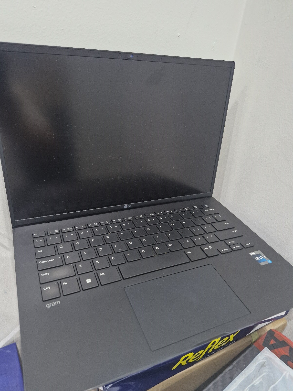 LG Gram Intel Core i5-1340P 16GB RAM 14″ Laptop 14Z90R (Has Power -Wont Turn On)