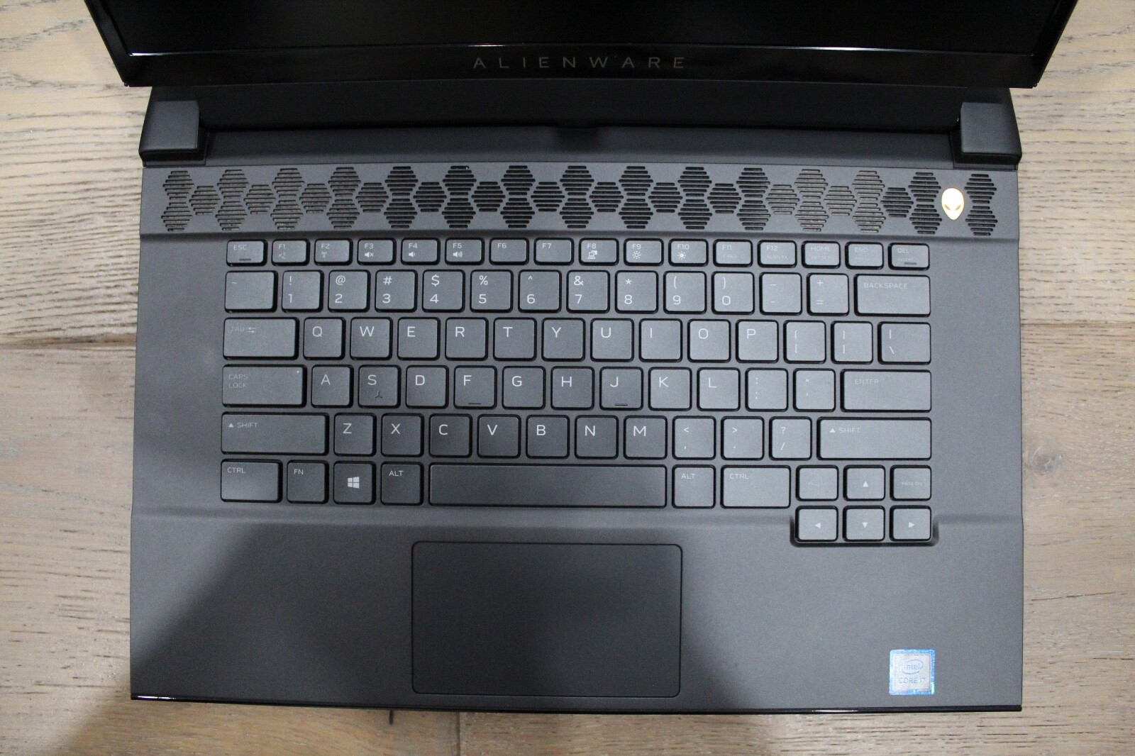 Alienware m15 R2 Gaming Laptop (Intel i7 9th generation, 1TB, RTX 2080 Max-Q)