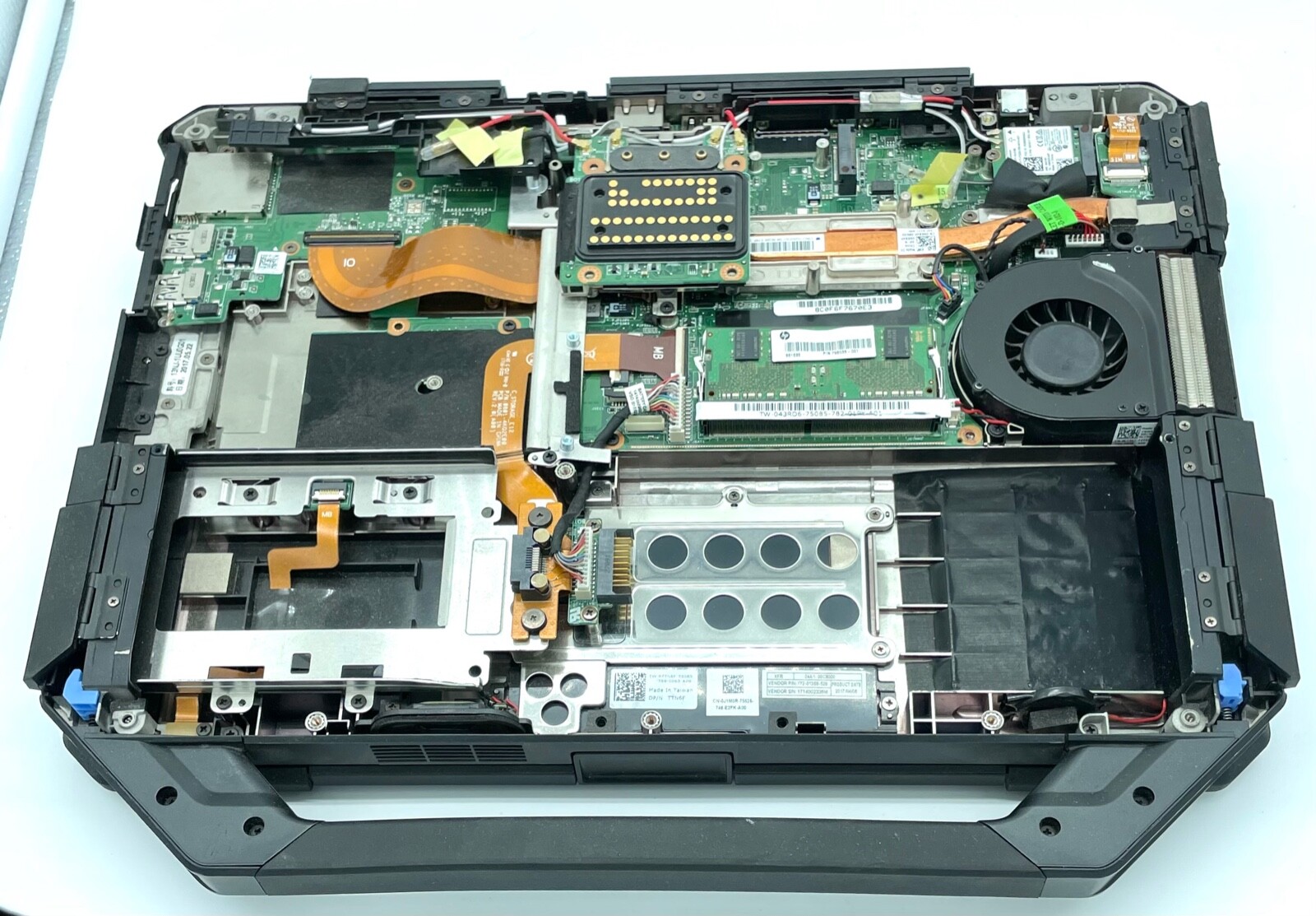 Dell Latitude E6400 XFR Laptop 4GB RAM No Touch No HDD *FOR PARTS AS-IS*