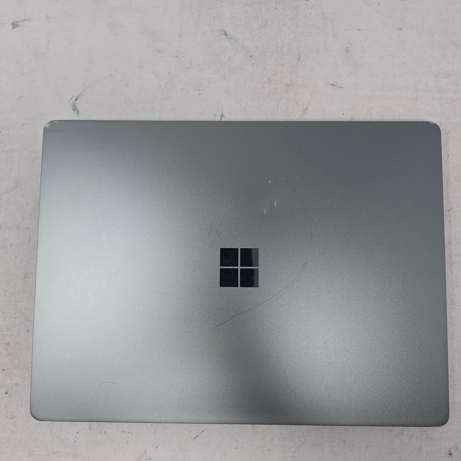 Microsoft Surface Laptop Go 3 12.4 256GB SSD Intel i5 1235U 8GB RAM Green.Silver
