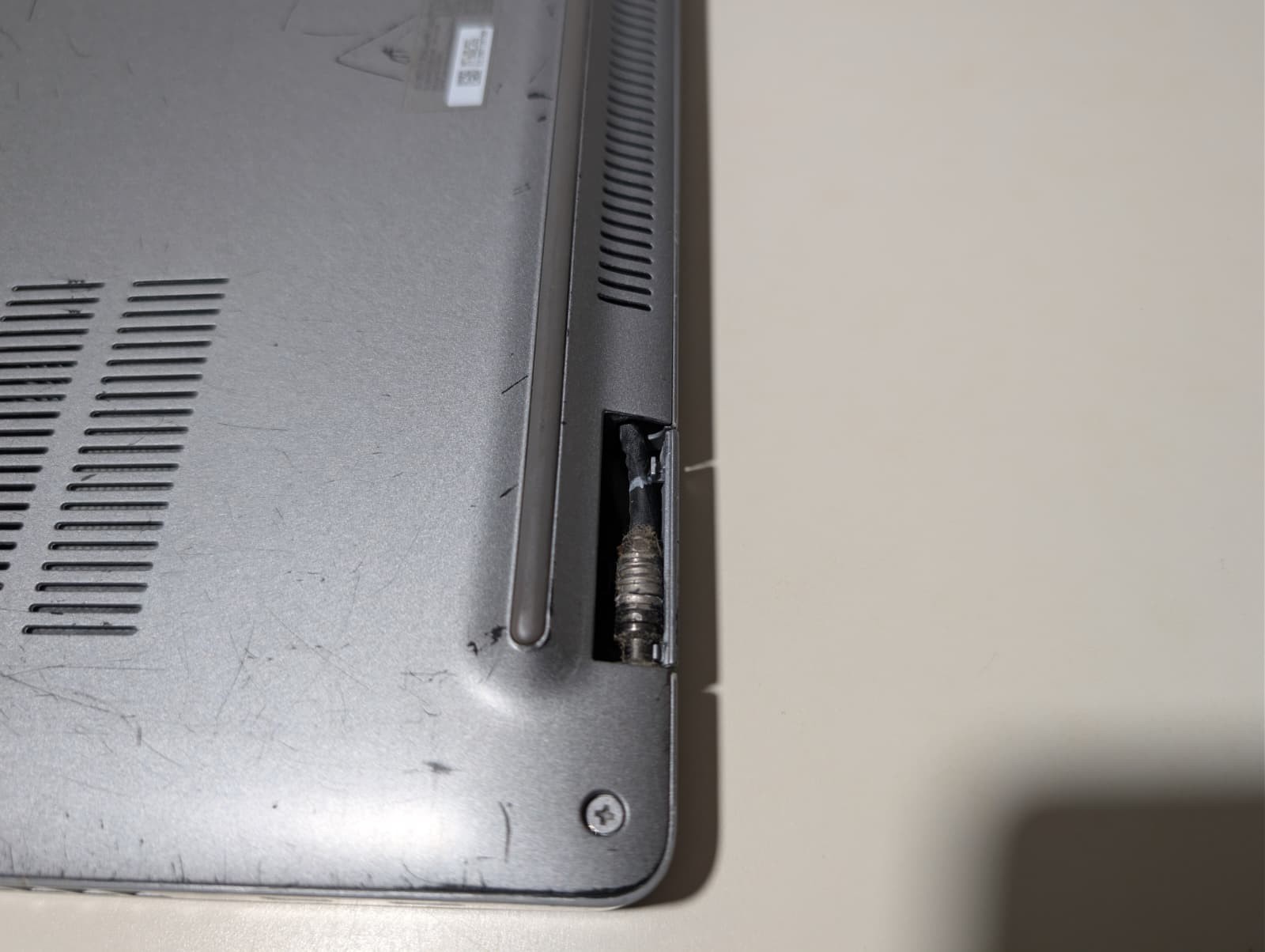 Read! Dell Latitude 5520 | Intel i5 11th Gen 4GB RAM NO SSD | Backlit Keyboard