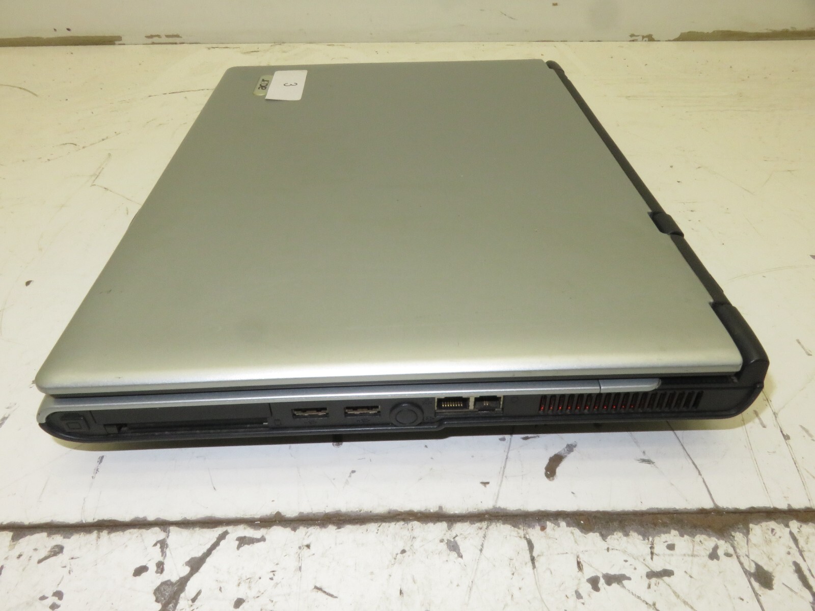 Acer Aspire 3000 ZL5 Laptop AMD Sempron 1.25GB. Ram No HDD – Screen Damage