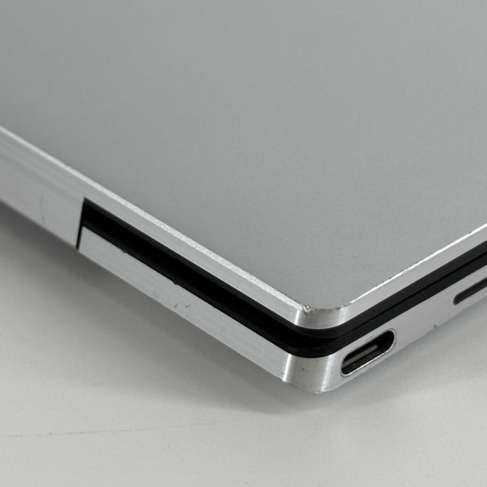 Dell XPS 13 9310 UHD+ TOUCH i7-1195G7 2.90GHz 16GB 512GB BLOCKED HEADPHONE JACK
