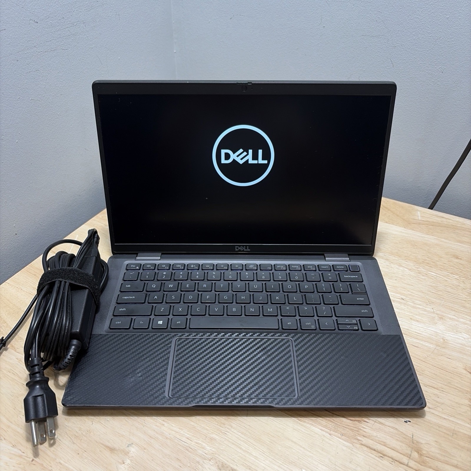 Dell Latitude 7420 14″ I7-1165G7 2.80GHZ 16GB 256GB SSD WCam W11 & Cord