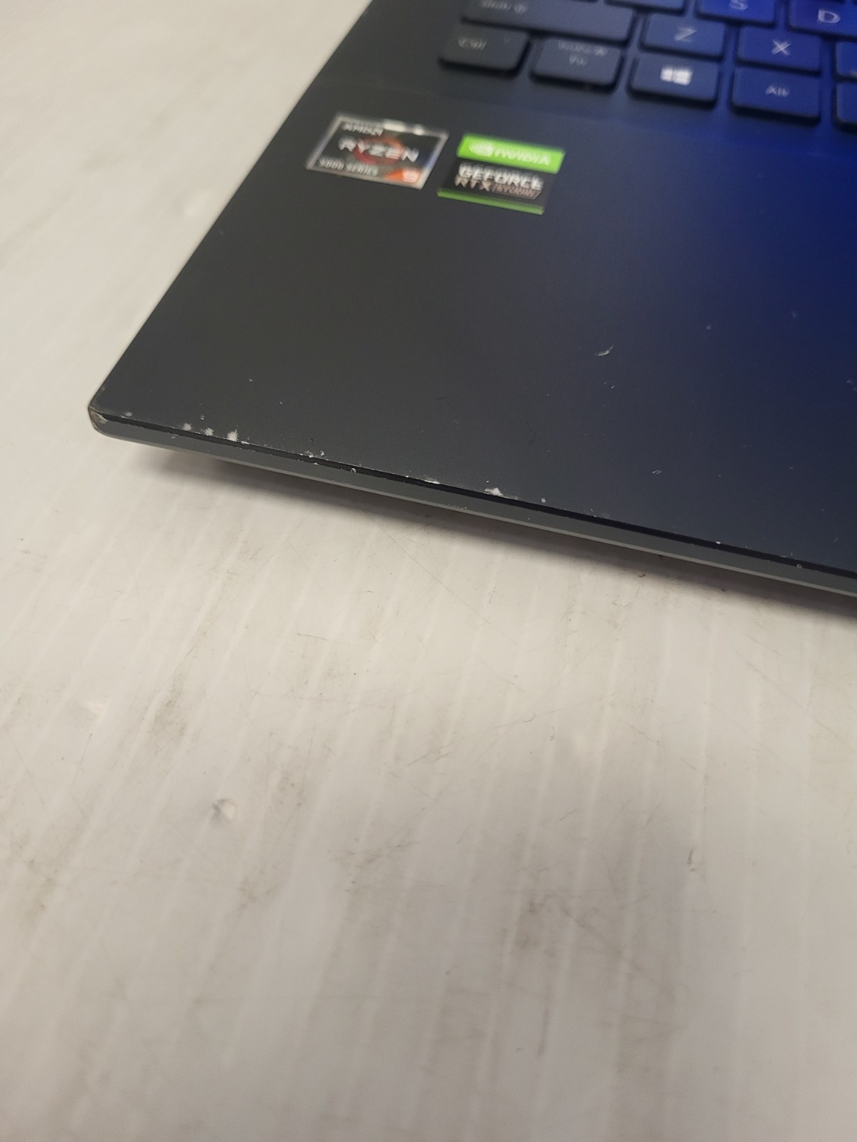 (N88291-1) Asus UM5500Q Laptop