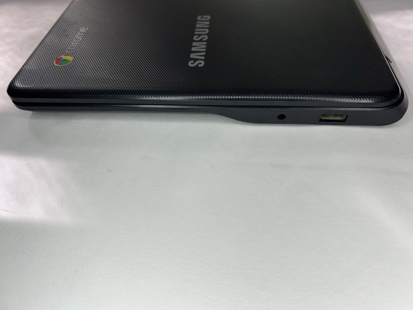 Samsung Chromebook 3 XE500C13-K02US PC Only-NoCharger