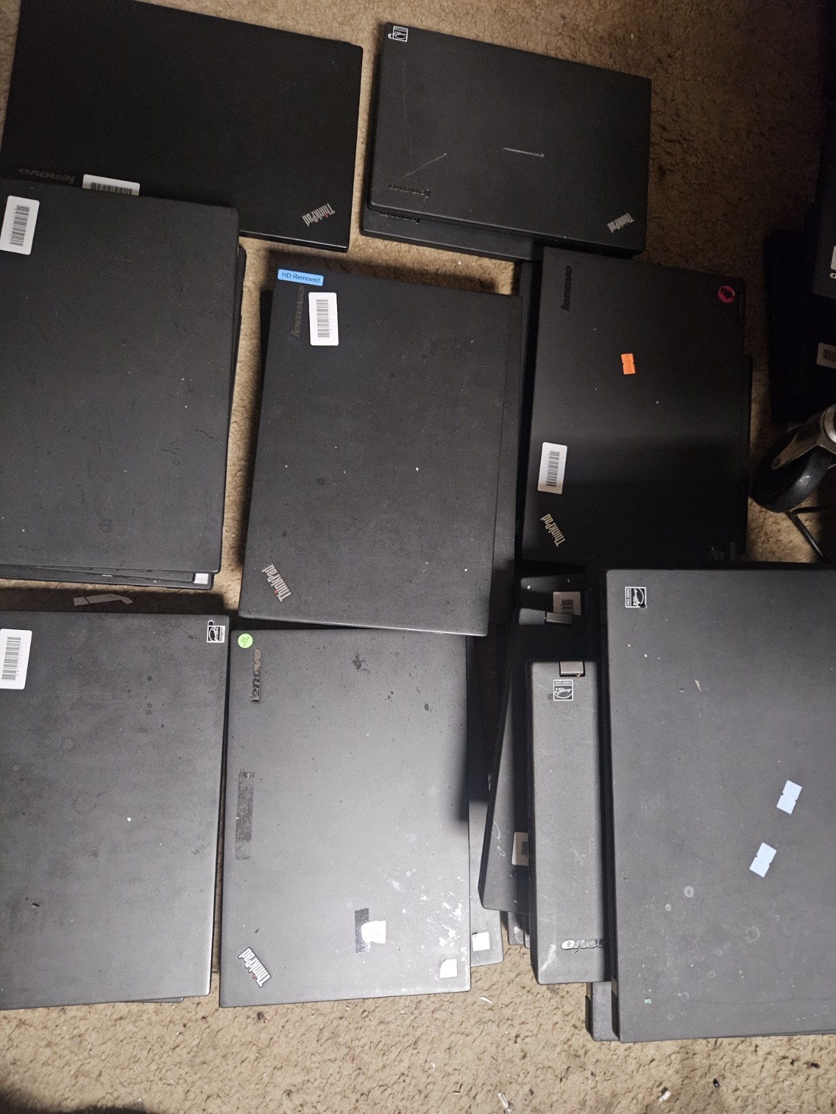 Lot of 34 Lenovo Thinkpad T440 T440P T450S AND OTHERS WITH BATTERYS