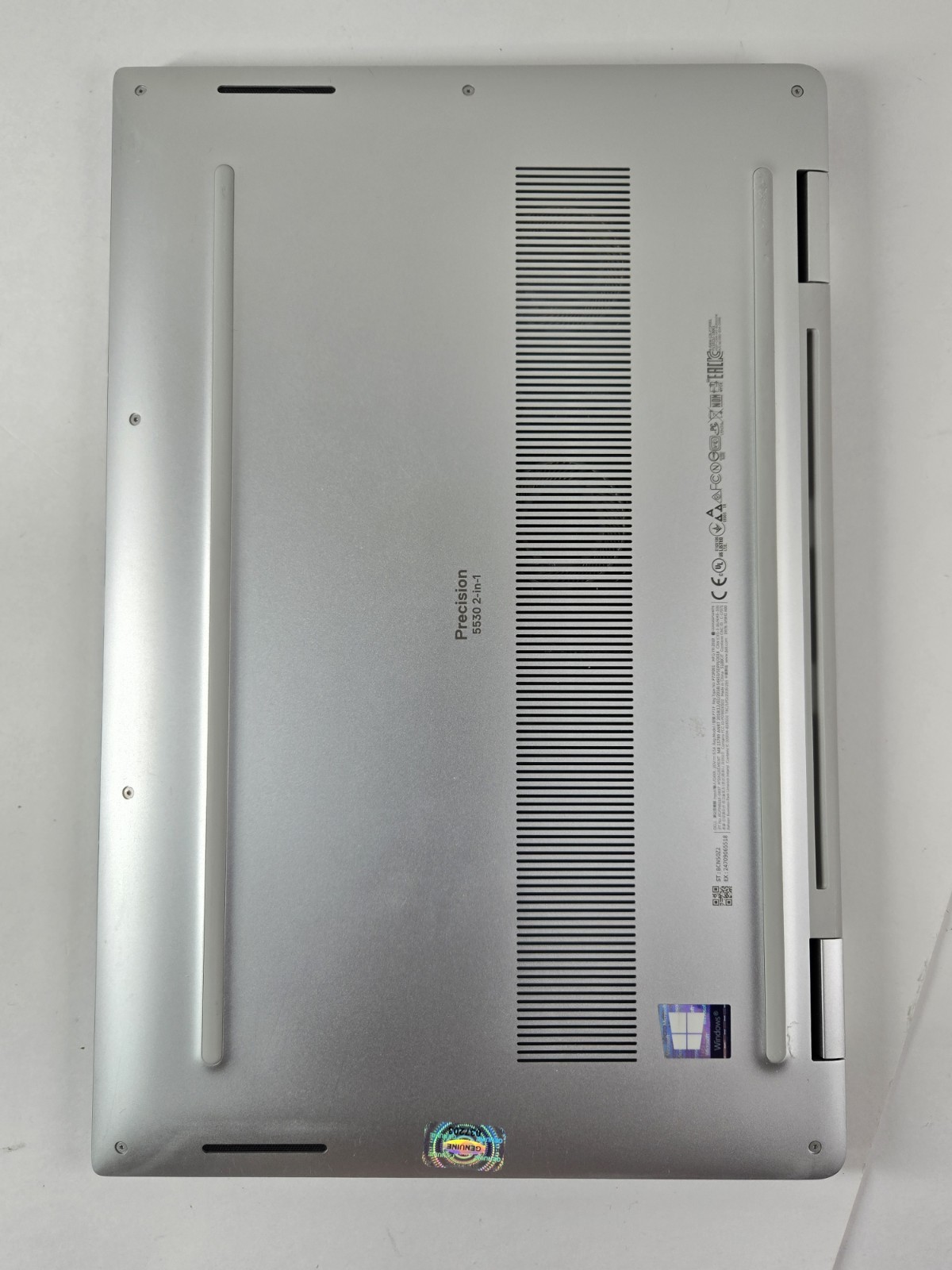 DELL Precision 5530 2-in-1 i7-8706G 3.1GHz 16Gb RAM 256Gb NVMe Touch Pro WX Vega