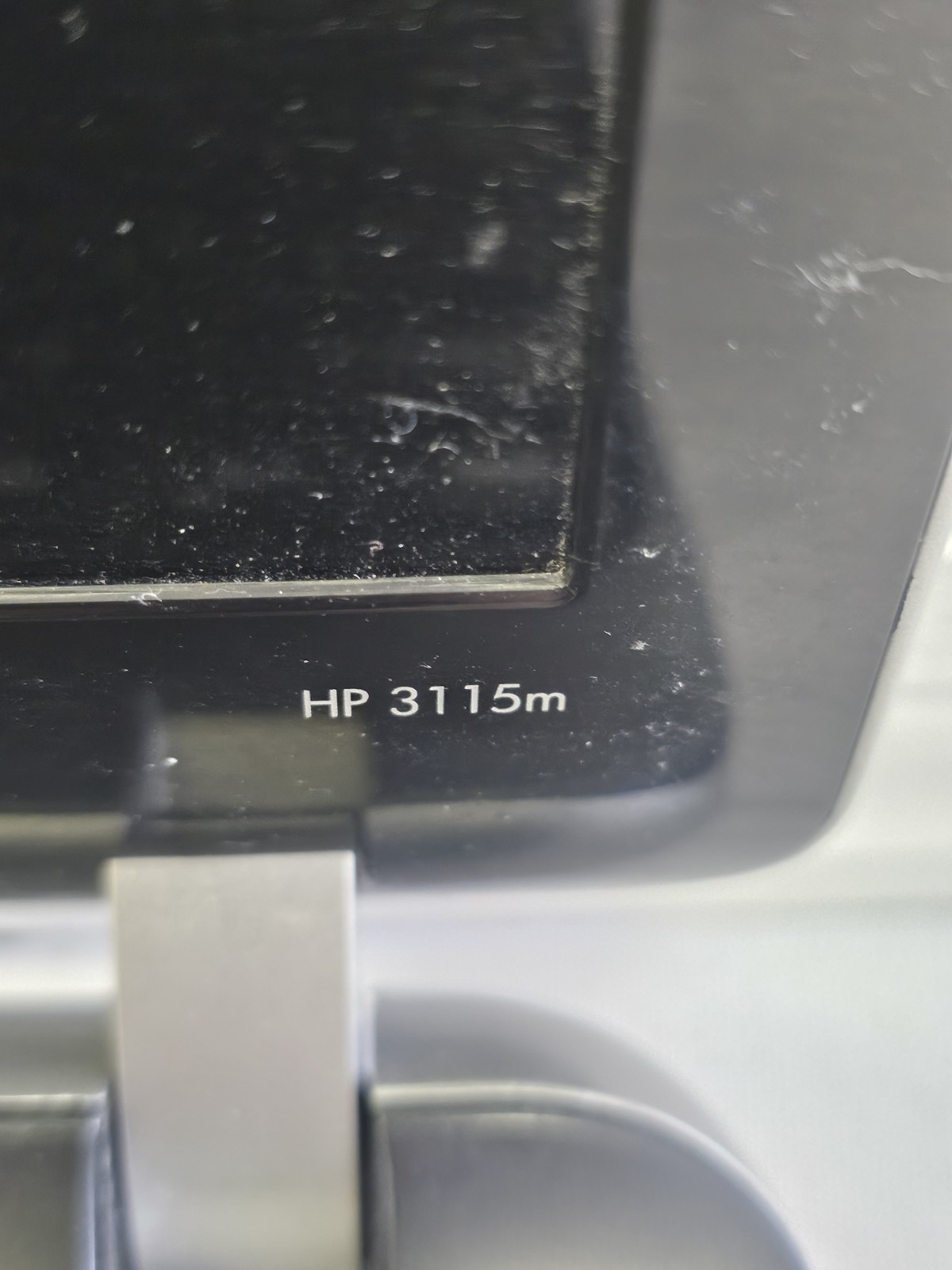 HP 3115m Laptop – AMD E-300 – 4GB RAM – NO BATT – BIOS LOCKED – NO HDD/OS Parts