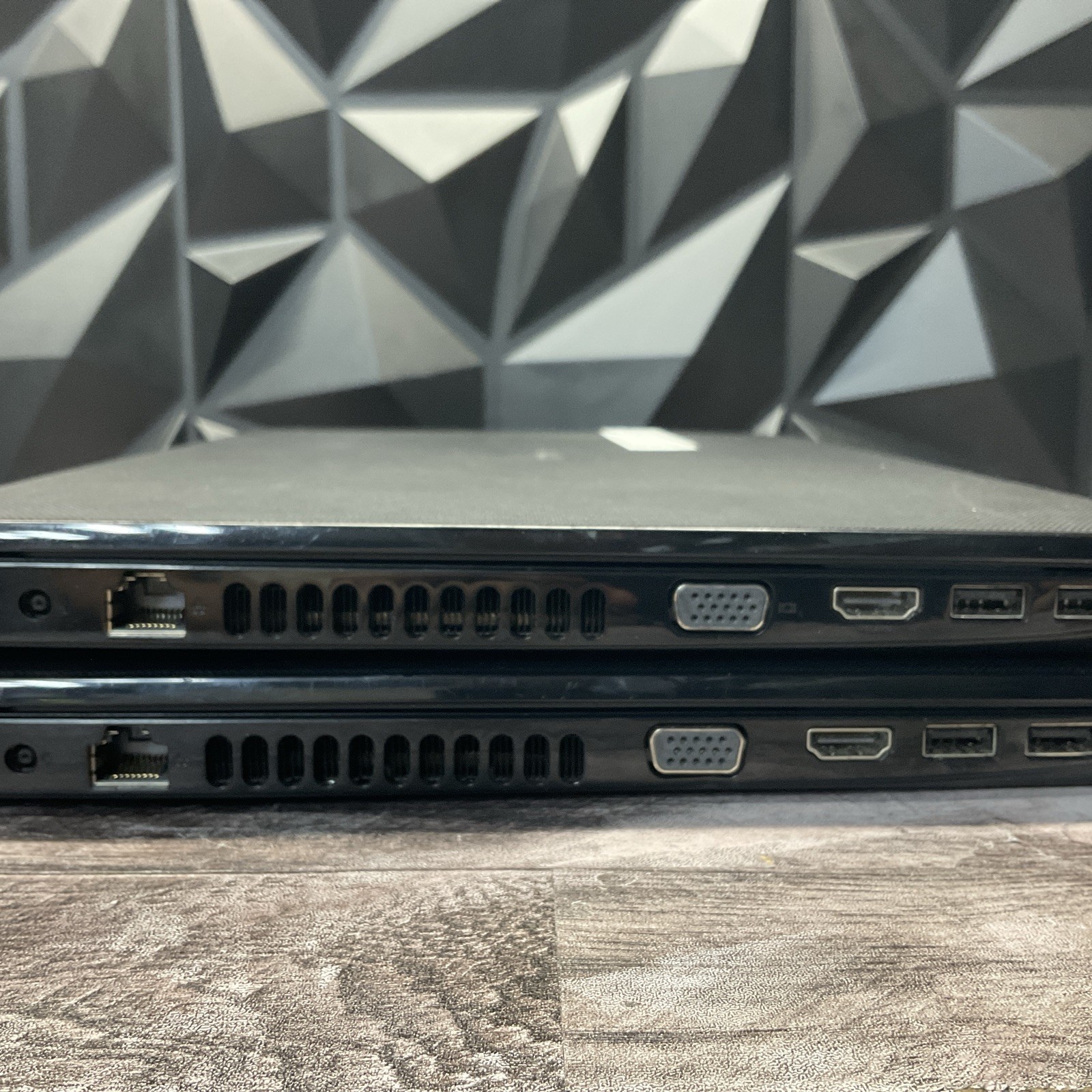 Lot of 2 Dell Vostro 14 / i3 7th Gen / BIOS Unlocked / No RAM / No SSD / C10