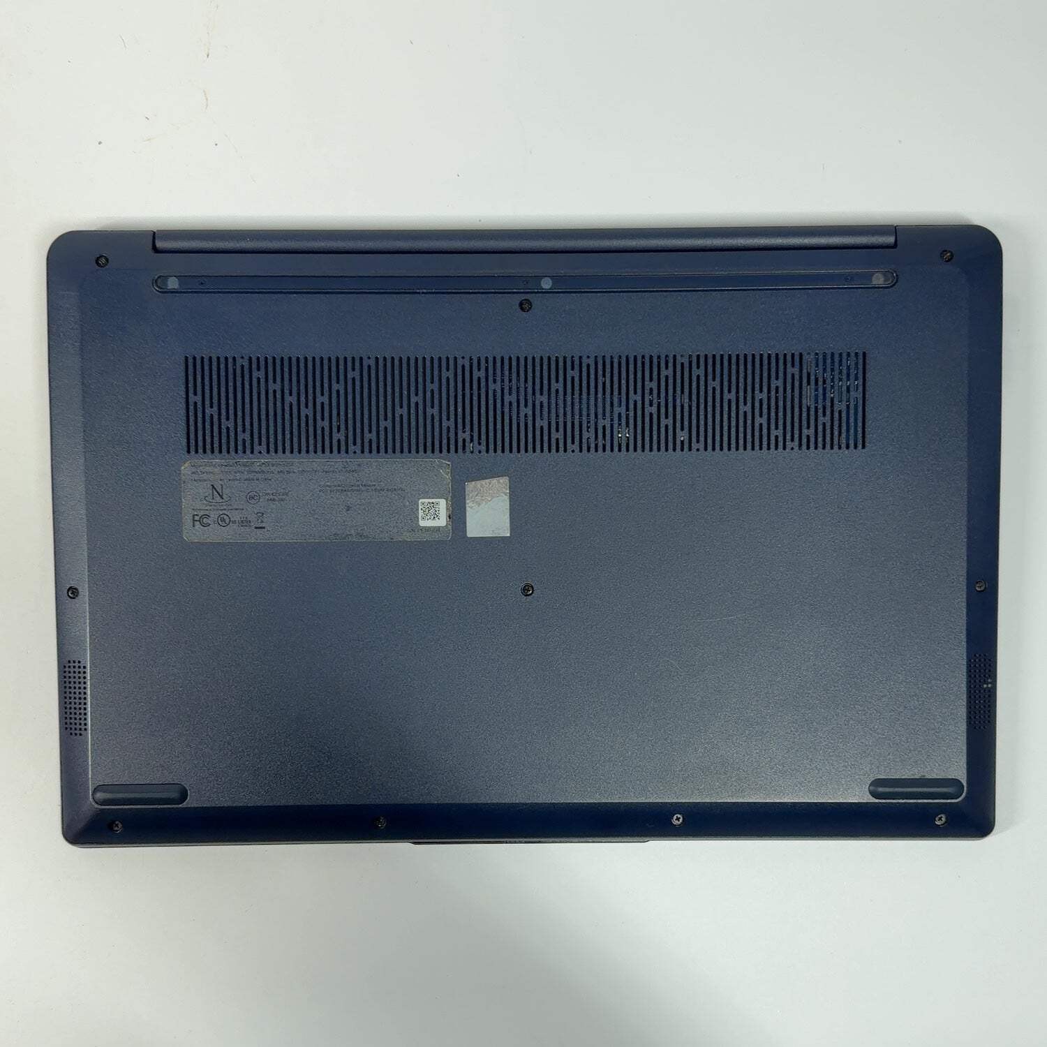 Lenovo IdeaPad 3 15IAU7 15.6″ i3-1215U 1.2GHz 8GB RAM 512GB SSD