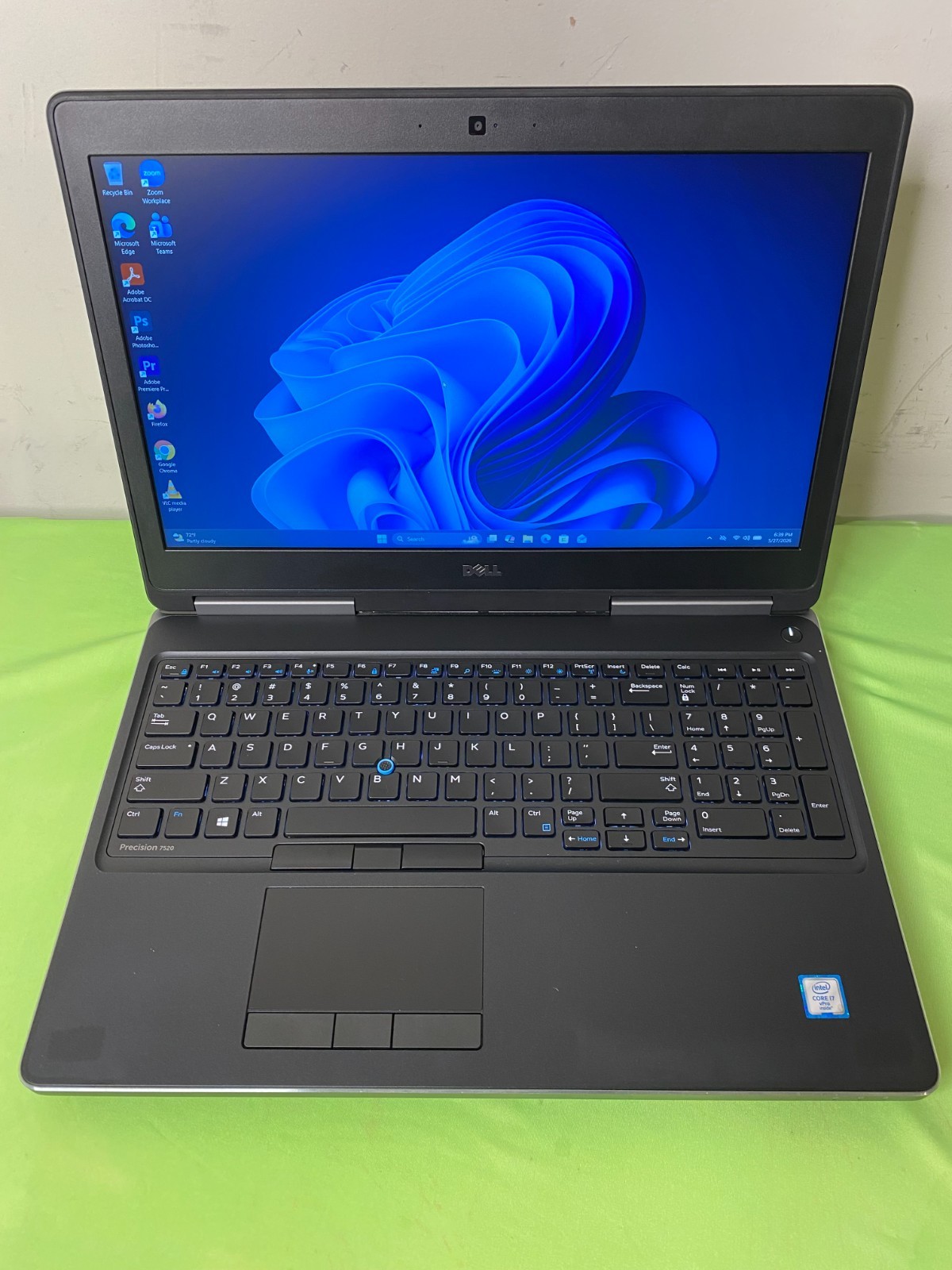 Dell Precision 7520 Intel i7-6820HQ 2.70GHz 256GB SSD, 20GB RAM Win 11/M2200