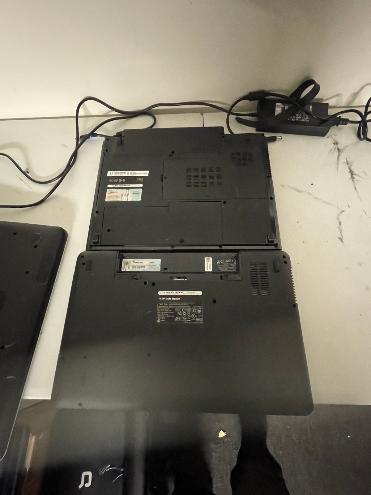Lot of 3 Dell laptops: Vostro 1520, Inspiron M5030, N5110 Fix/repair wholesale