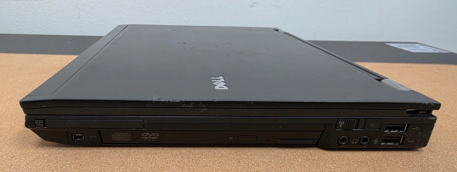Dell Latitude E6400 Series Core 2 Duo HD N-T 2GB Ram No HDD or SSD No OS AS-IS