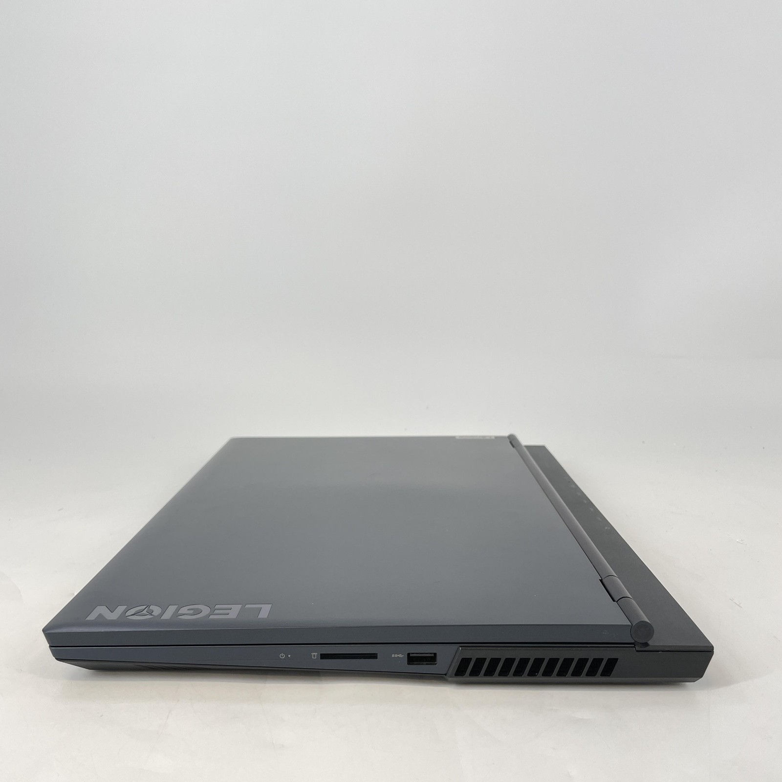 Lenovo Legion 5 17.3 FHD 3.3 GHz Ryzen 5 5600H 8GB 256GB/500GB GTX 1650 Good