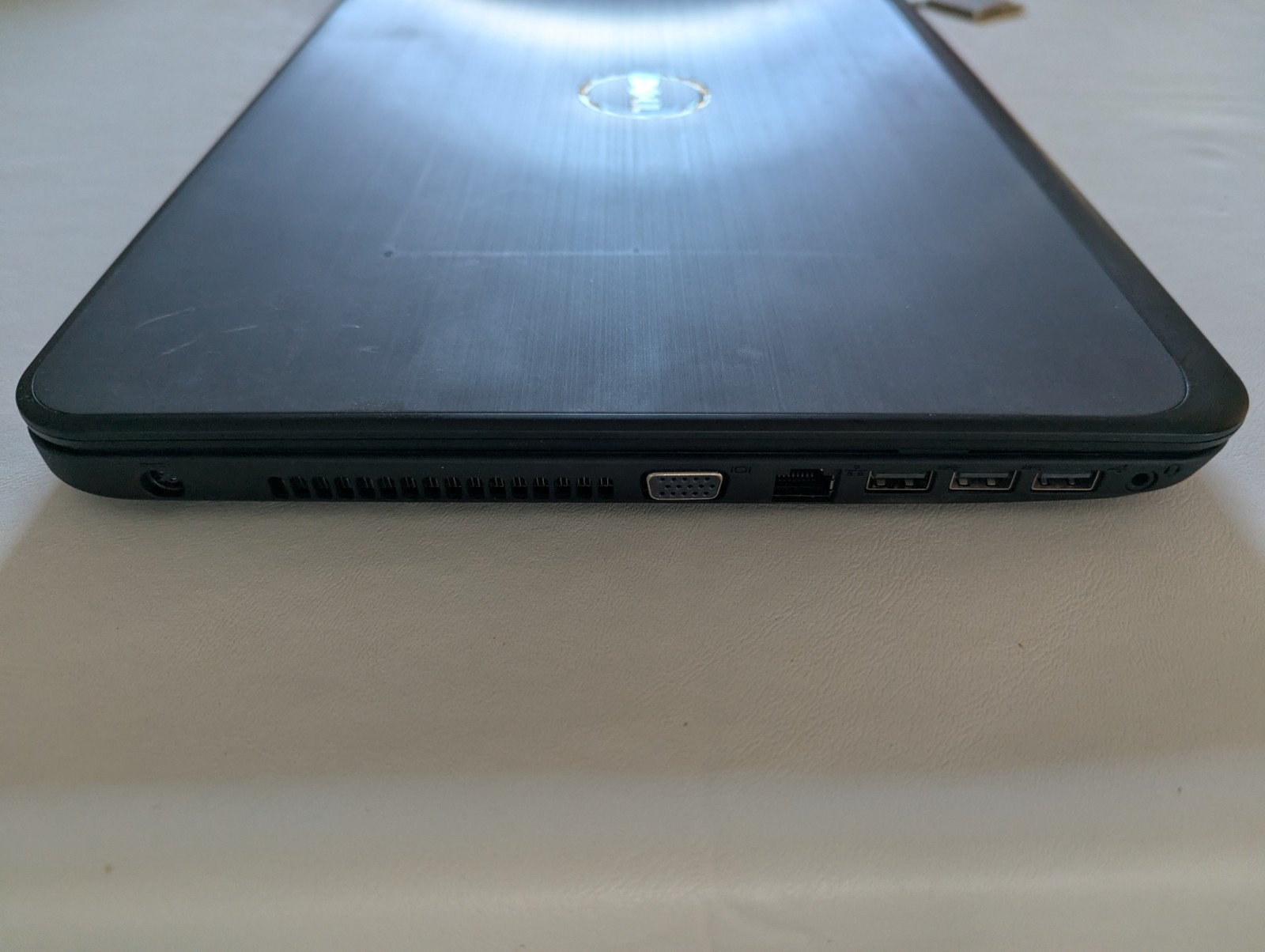 Dell Latitude 3540 i3-4005U 1.7GHz 4GB RAM 500G HDD Win10 w/ Cord