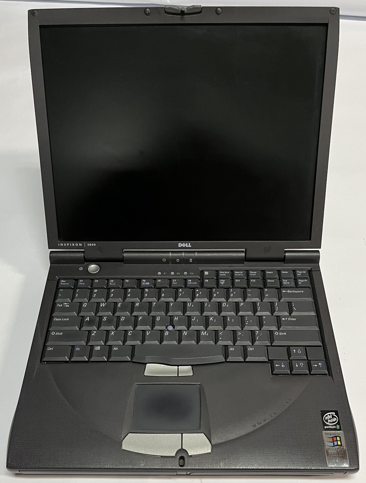 Dell Inspiron 3800 Pentium III 500Mhz 256MB Ram, 6GB HDD ATi Mobility Windows 98