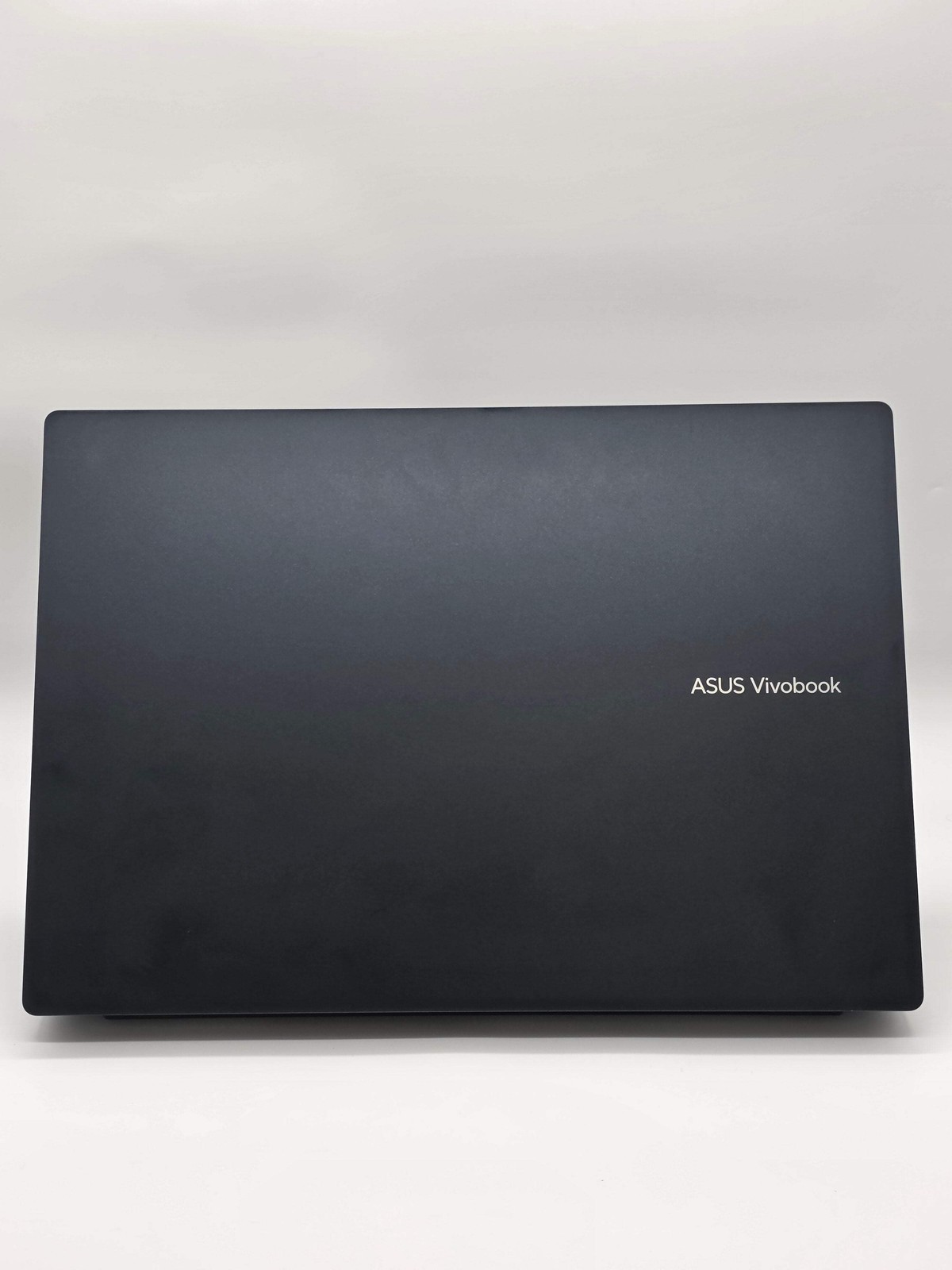 Asus VivoBook 16 Ryzen AI 5 16GB RAM 512GB SSD 15.6″ Laptop Used