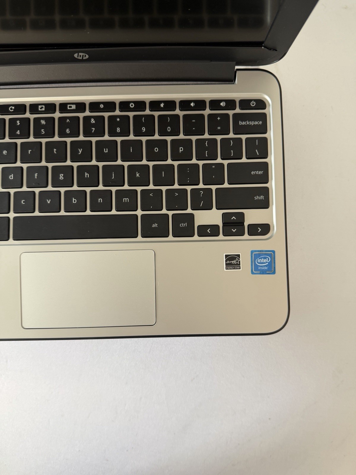 HP Chromebook 11 G4 – Screen Marked – Intel Celeron N2840 – RAM 2 GB – Read Des
