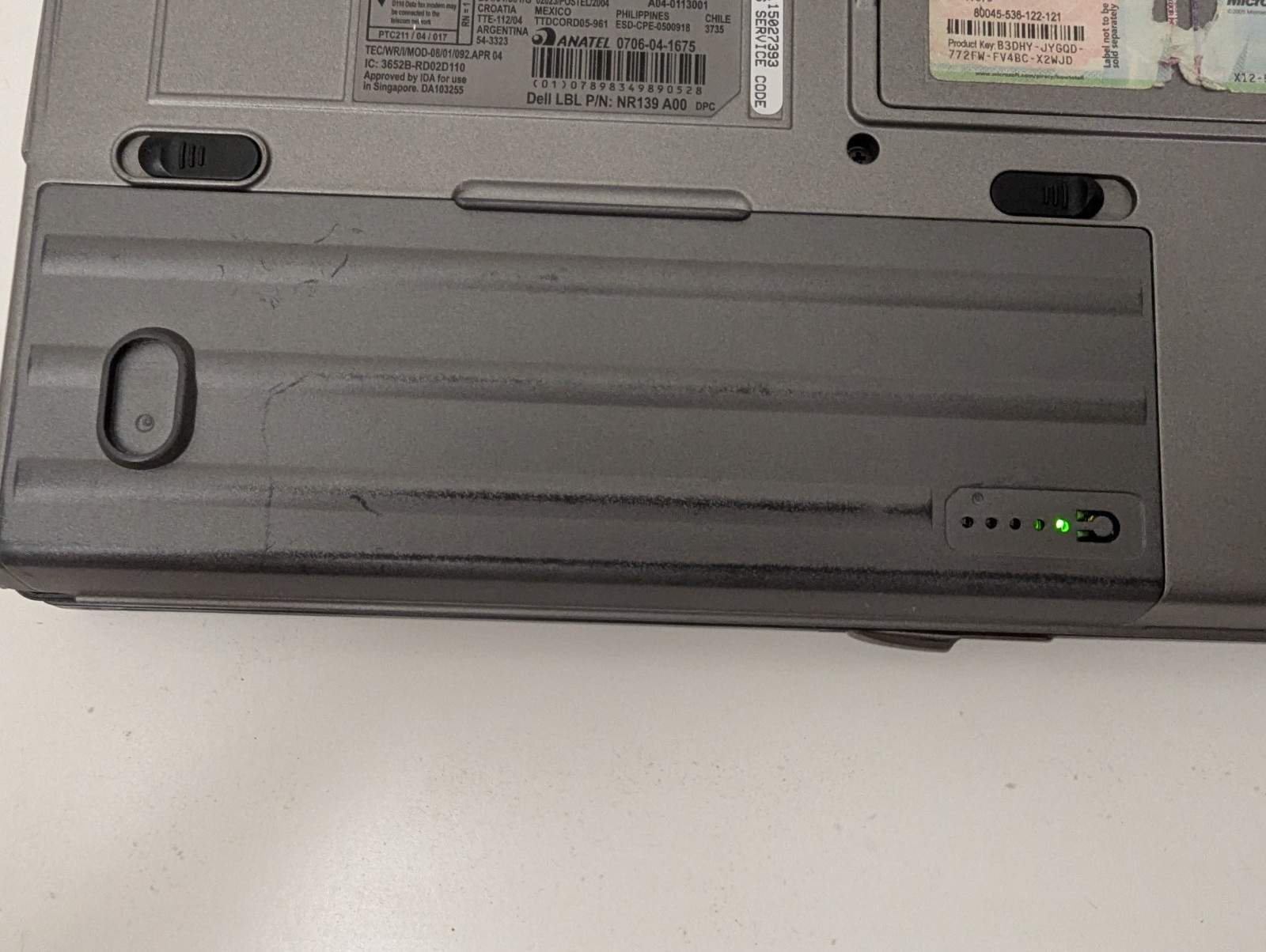 Dell Latitude D620 4GB RAM 120GB SSD Laptop w/ Win 10, 802.11ac WiFi, BAD SCREEN