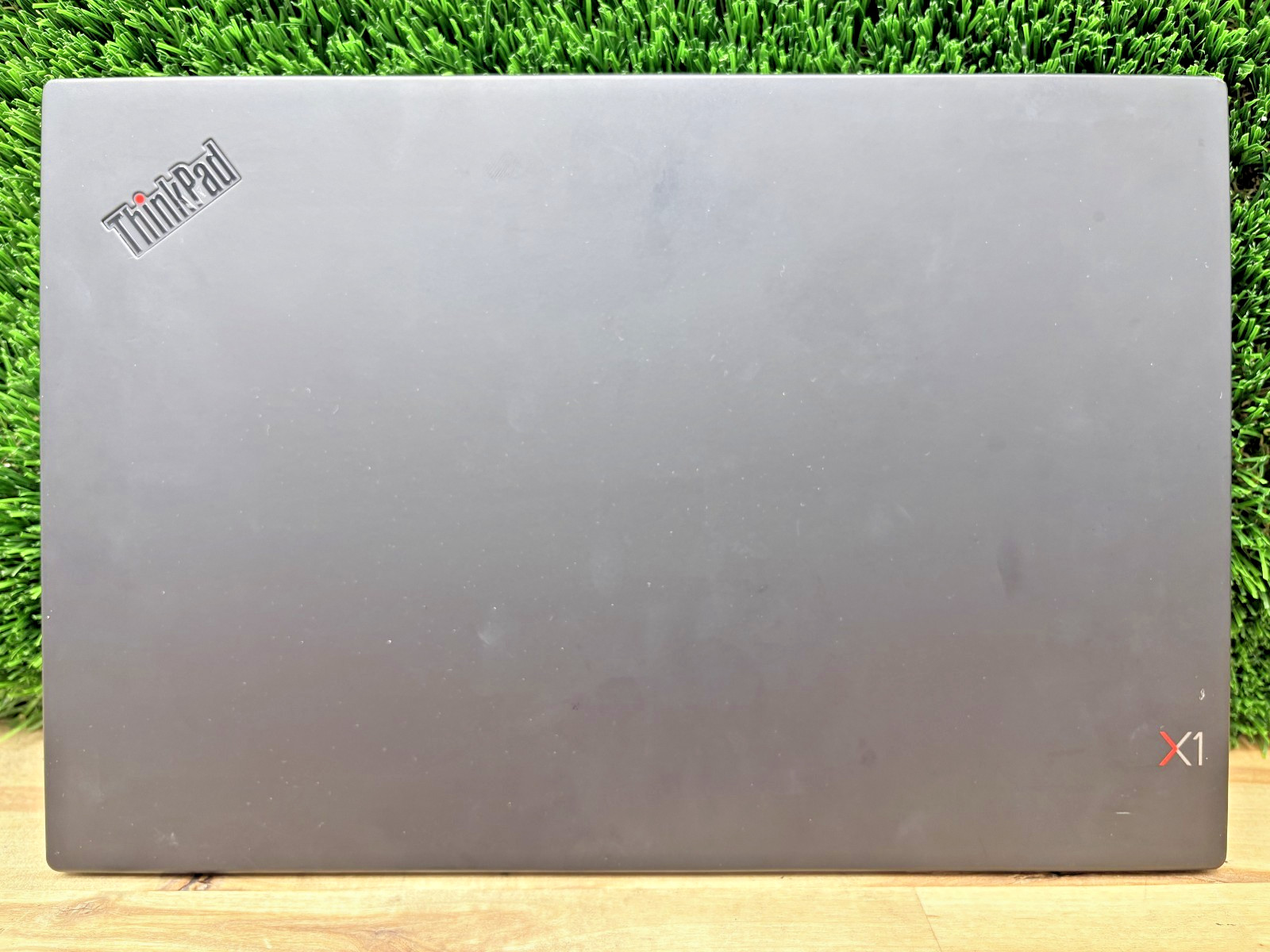 Lenovo ThinkPad X1 Carbon Gen 6 Intel i7-8th Gen 16GB RAM 256GB SSD Win 11 Pro*