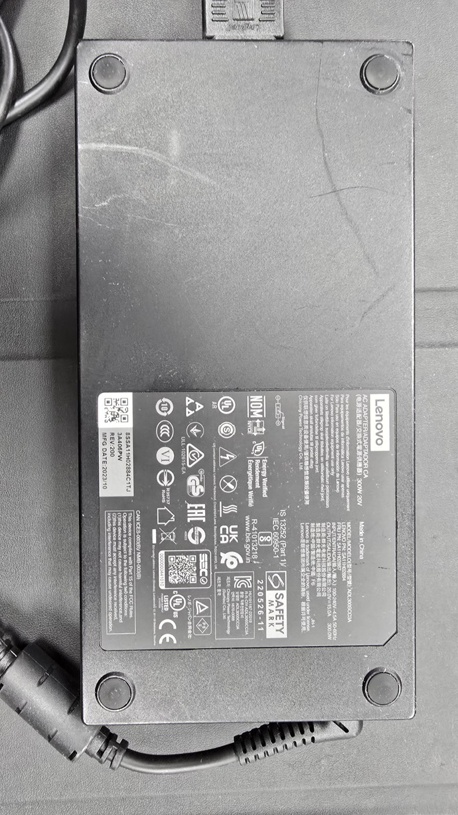 Lenovo Legion Pro 7 16IRX8H Laptop 16″, I9-13900HX RTX 4070 64GB DDR5 4TB SSD