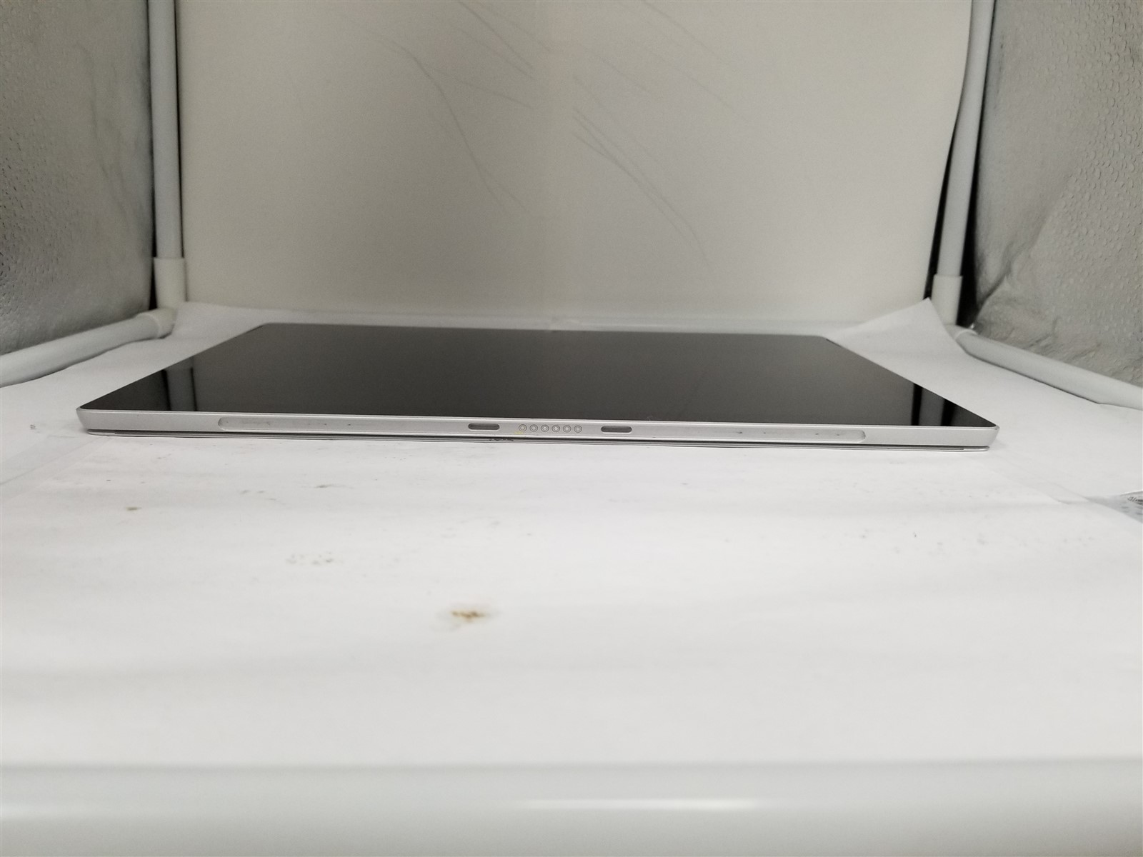 Microsoft Surface Pro 5th Gen Core i5 12.3″ 8GB/128GB Silver Reduced VW6242