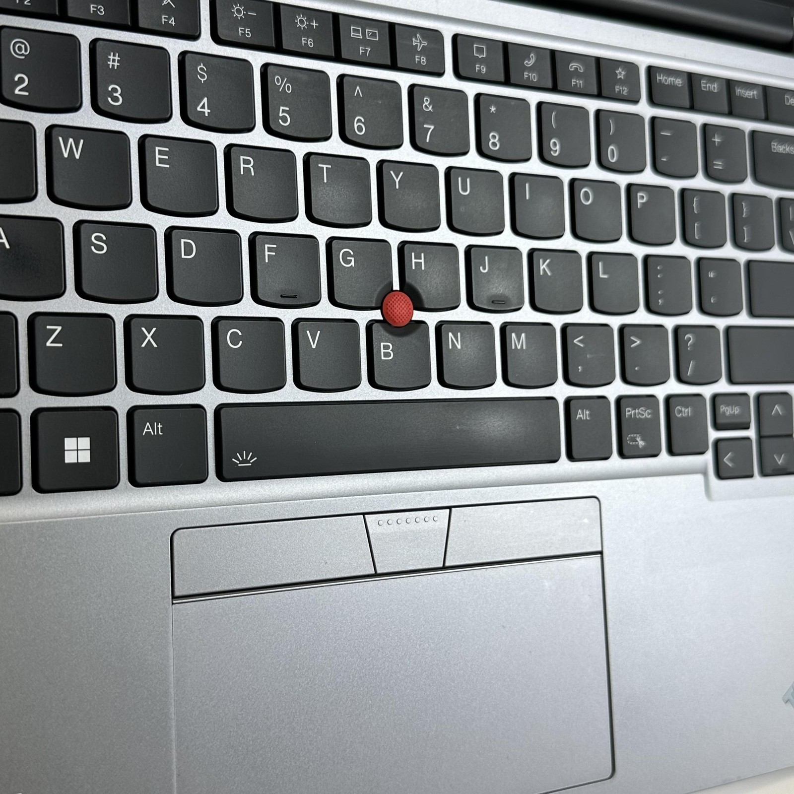 Lenovo ThinkPad E14 Gen 5 2023 Gray FHD+ 1.3 GHz i5-1335U 16GB 512GB SSD Good