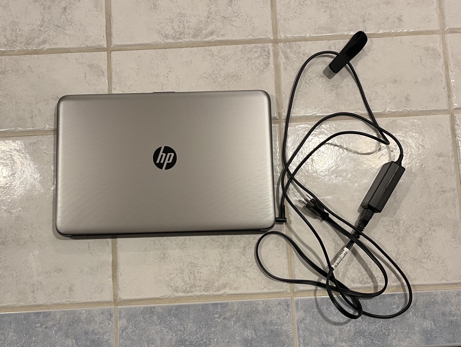 HP Notebook LAPTOP-BVHBLNDK 917 GB Storage