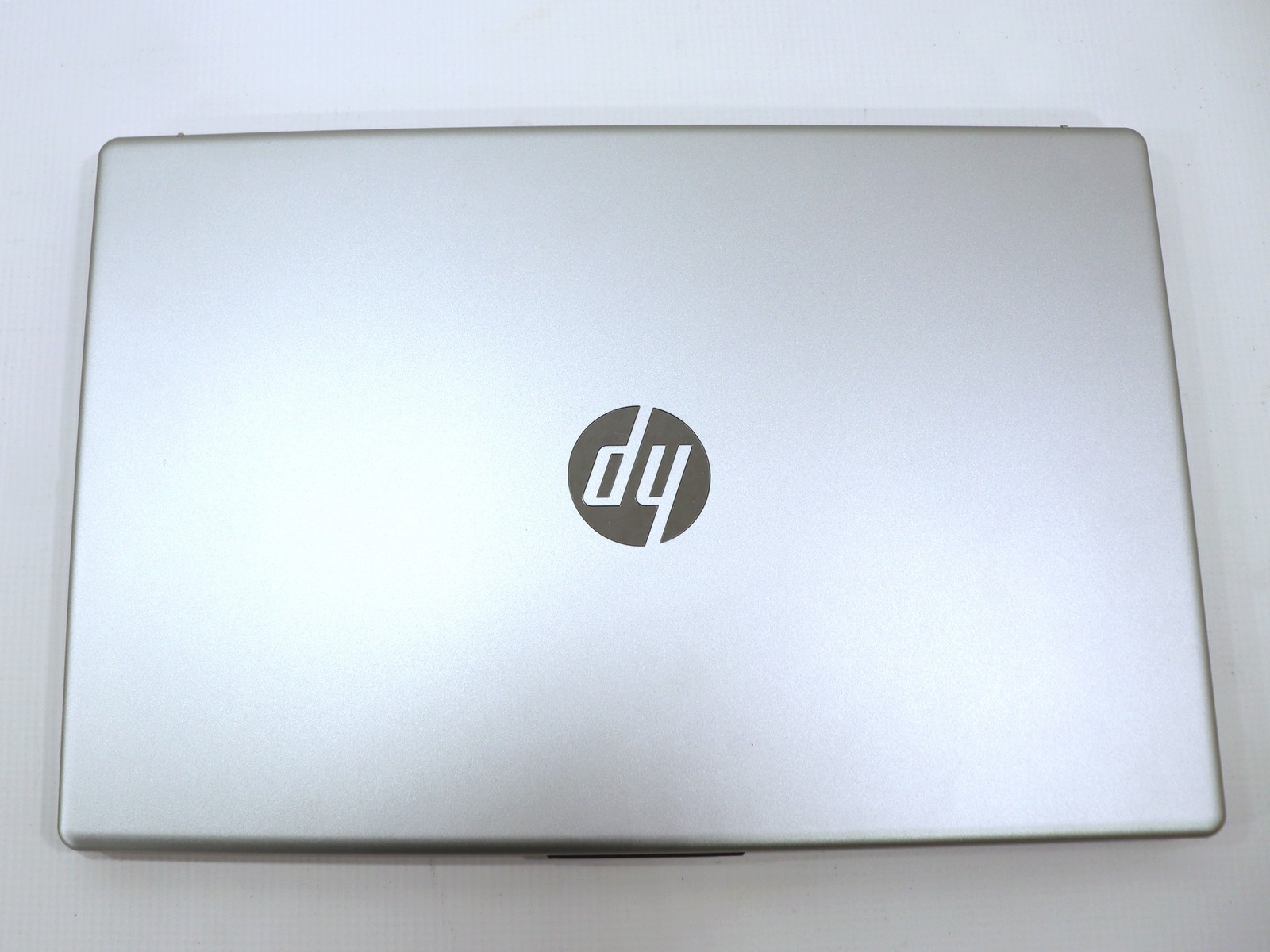 HP Laptop 15-FC0099NR 15.6″ AMD Ryzen 3 7320U 8GB RAM 125GB NVMe Win 11 Pro Read