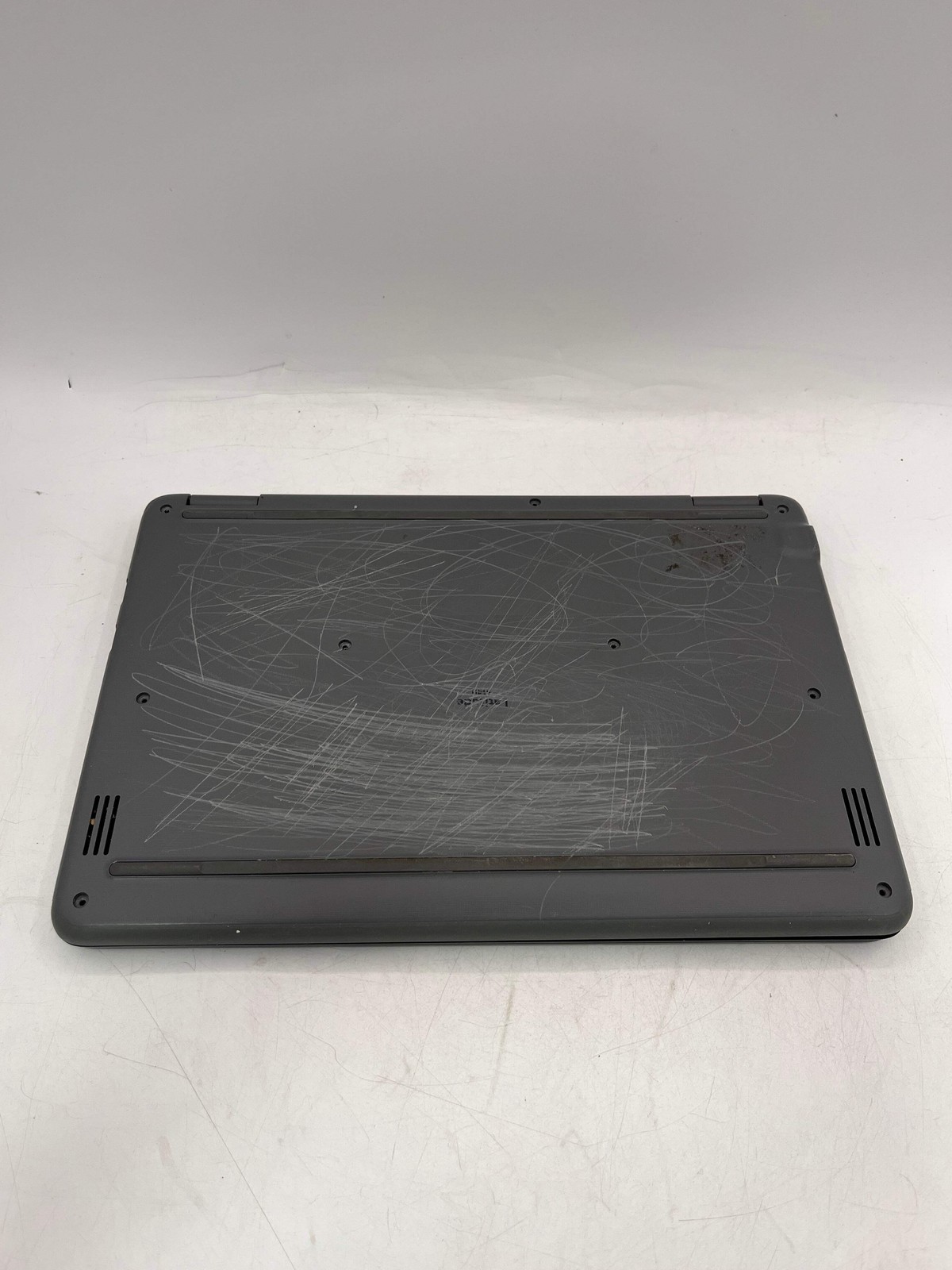 Dell Latitude 3410 Laptop Core i3 8th Gen 4GB 128GB Black Broken