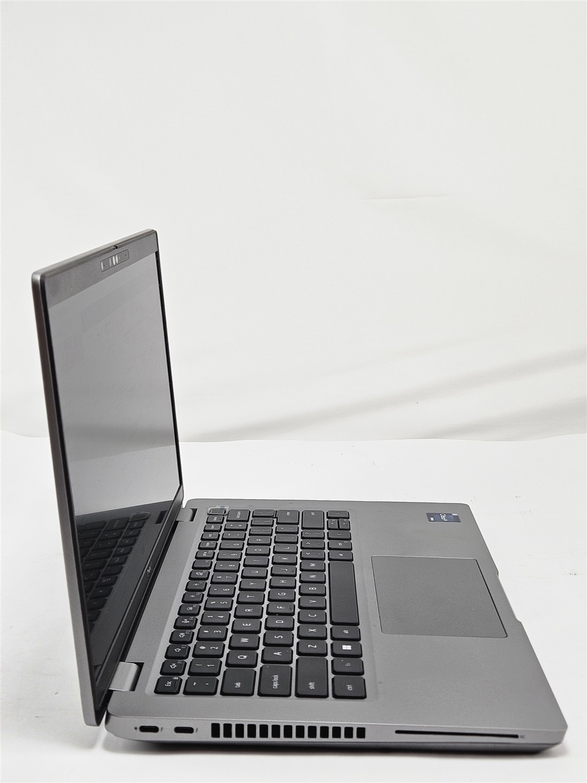 Dell Latitude 5431 16GB 256GB SSD i7-1270P 14″ Iris Xe Thunderbolt 4