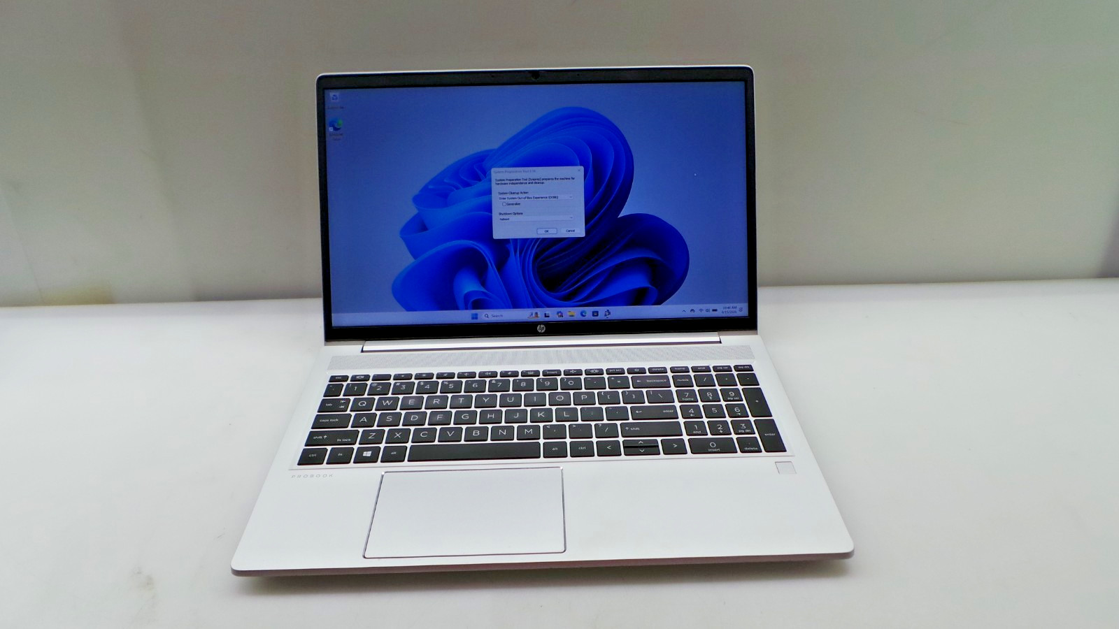 HP ProBook 450 G8 | 15.6″ | i5-1135G7 | 16GB DDR4 256GB NVMe SSD | WIN 11 PRO